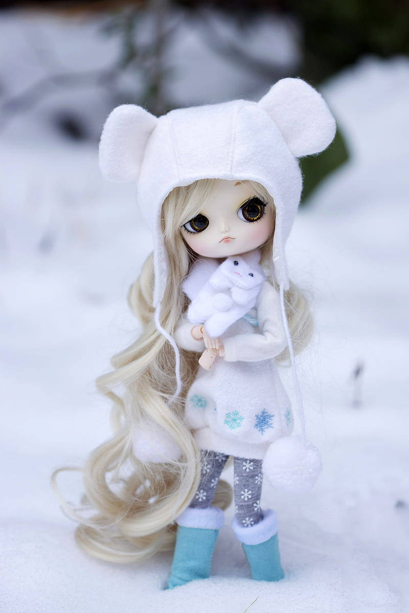 Barbie Doll, long blonde hair, white bear-hooded outfit, SD Phone Wallpaper