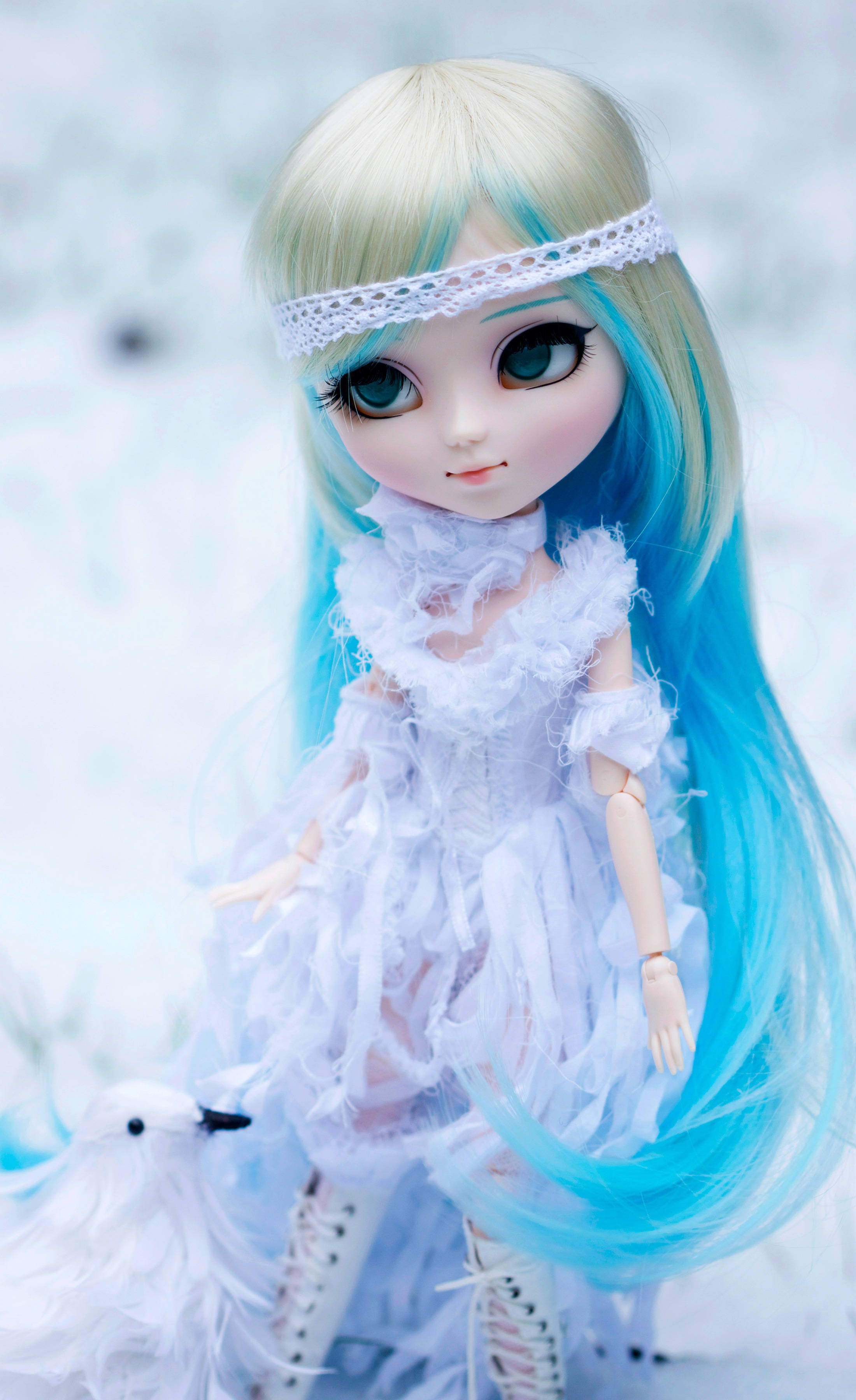 Barbie Doll, blue and blonde hair, white lace dress, 2K Phone Wallpaper