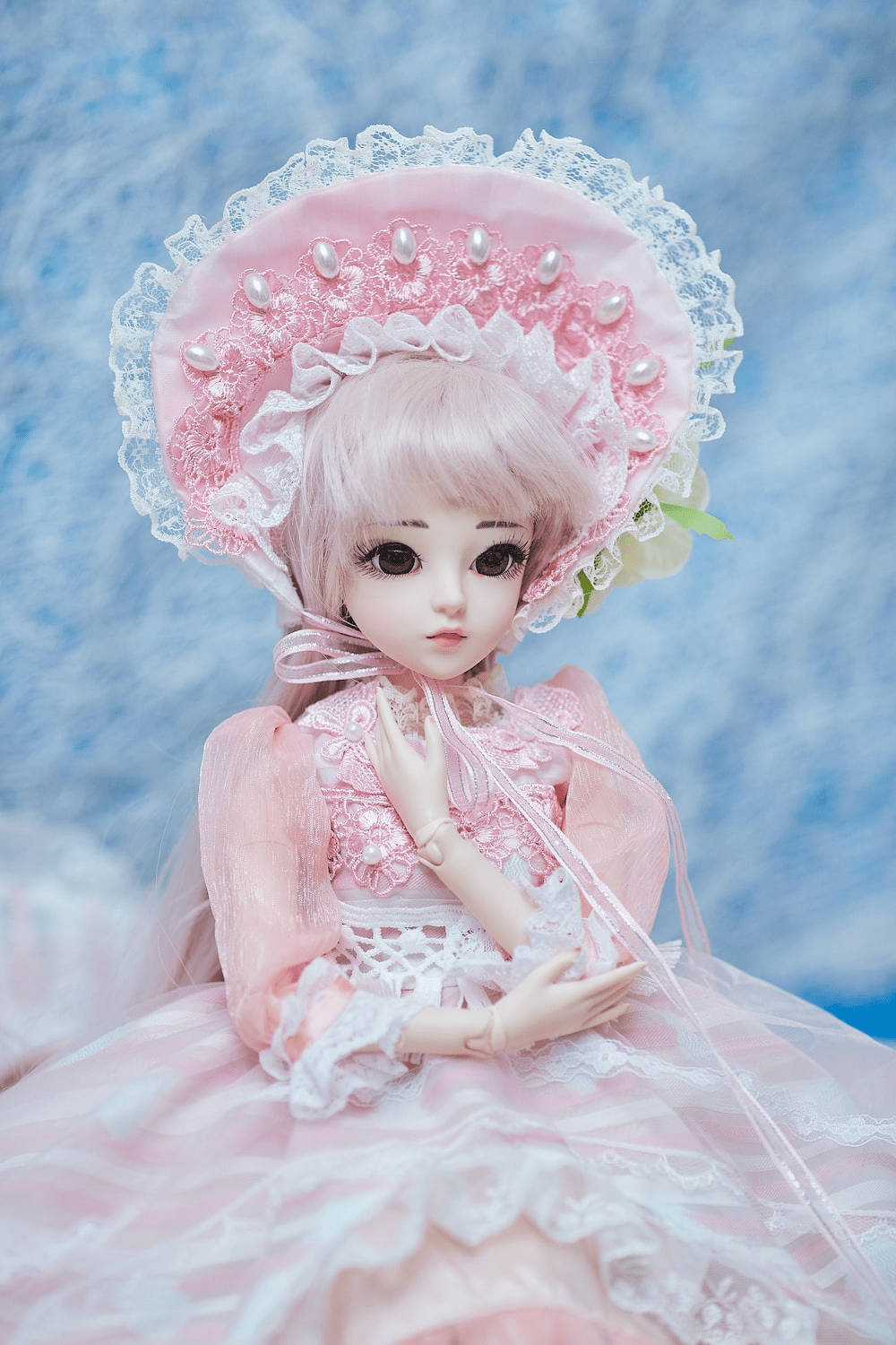 Barbie Doll, pink lace gown, pearl-adorned bonnet, HD Phone Wallpaper