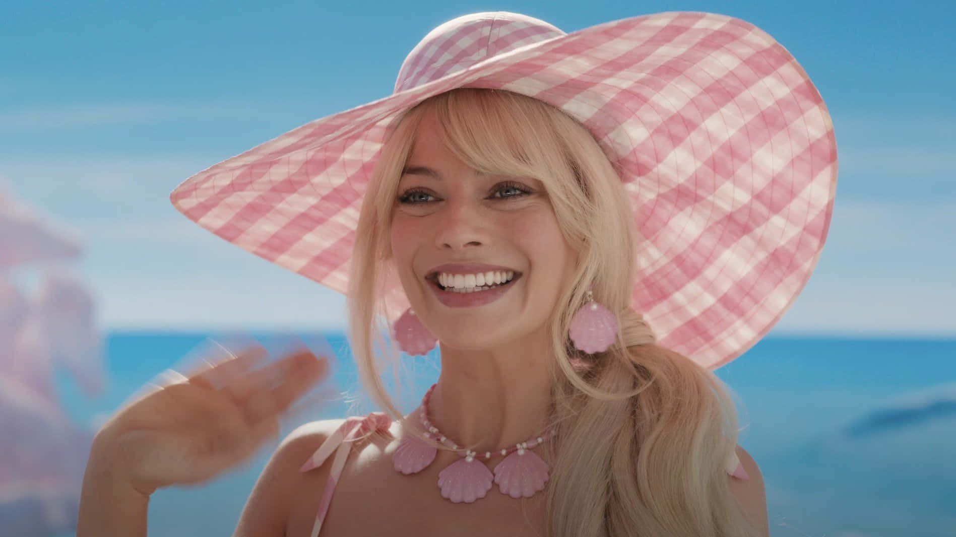 Barbie Movie, beach scene, pink gingham hat, HD Desktop Wallpaper
