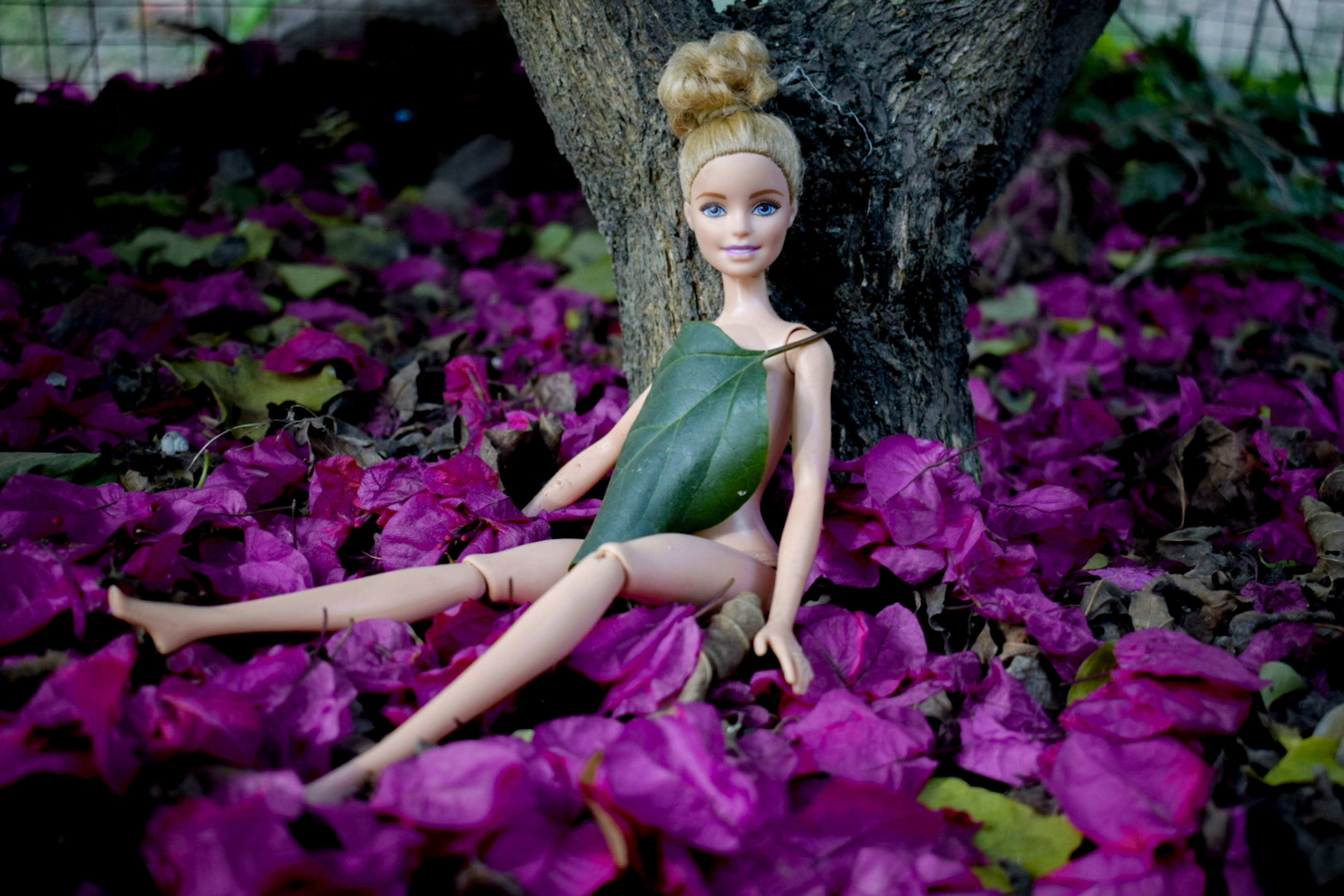Barbie, forest, blonde hair, 4K Desktop Wallpaper