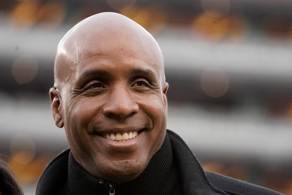 Barry Bonds, bald, Black man, SD Desktop Wallpaper