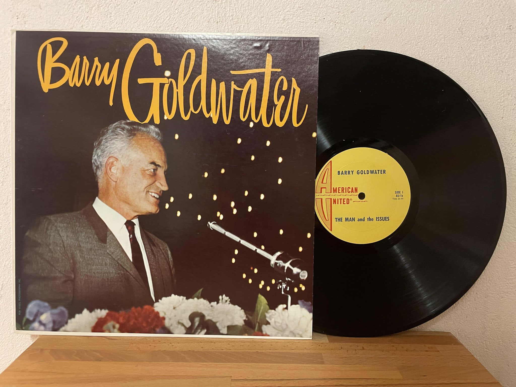 Barry Goldwater, vinyl record album, smiling portrait, Full HD Desktop Wallpaper