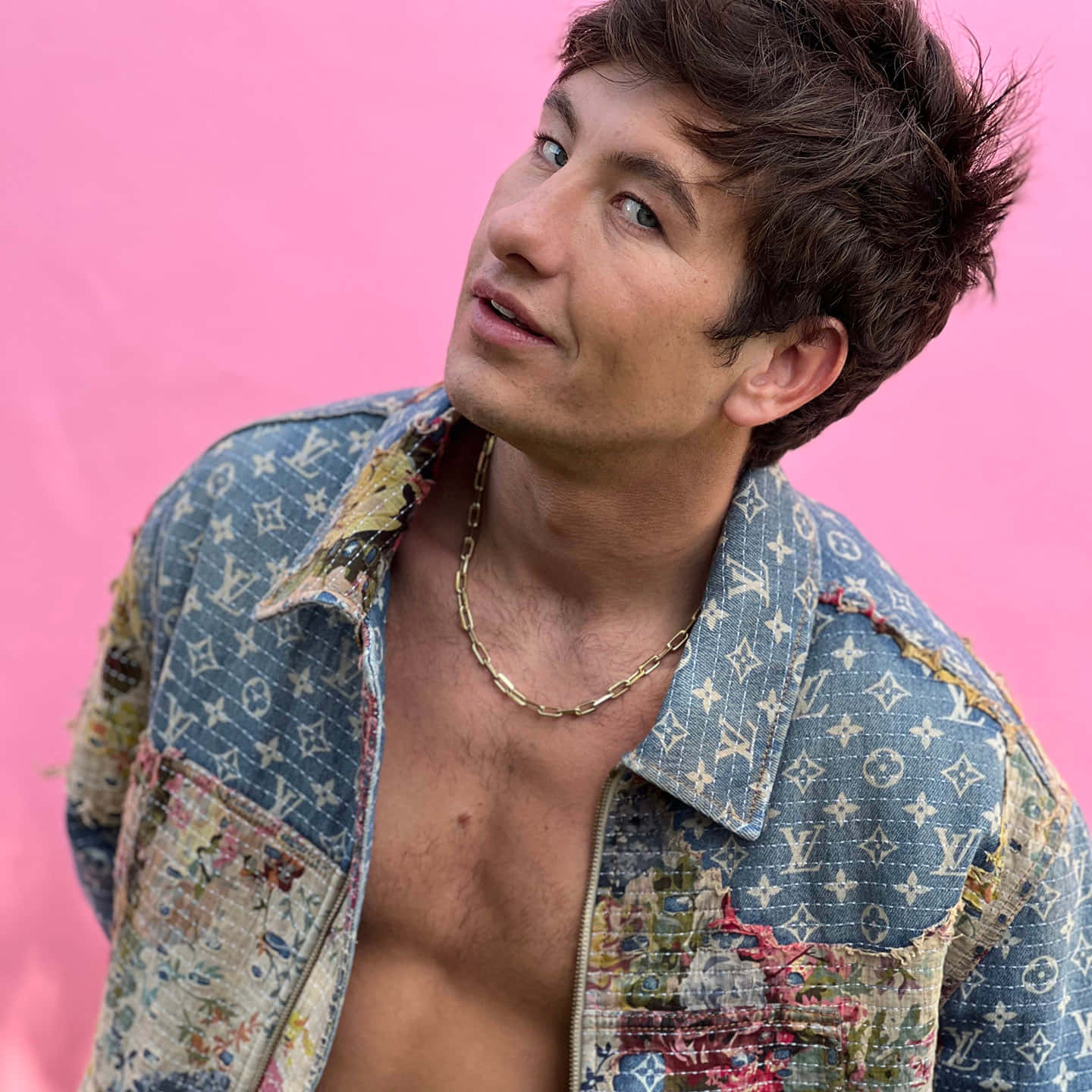 Barry Keoghan, pink background, tousled brown hair, HD Desktop Wallpaper