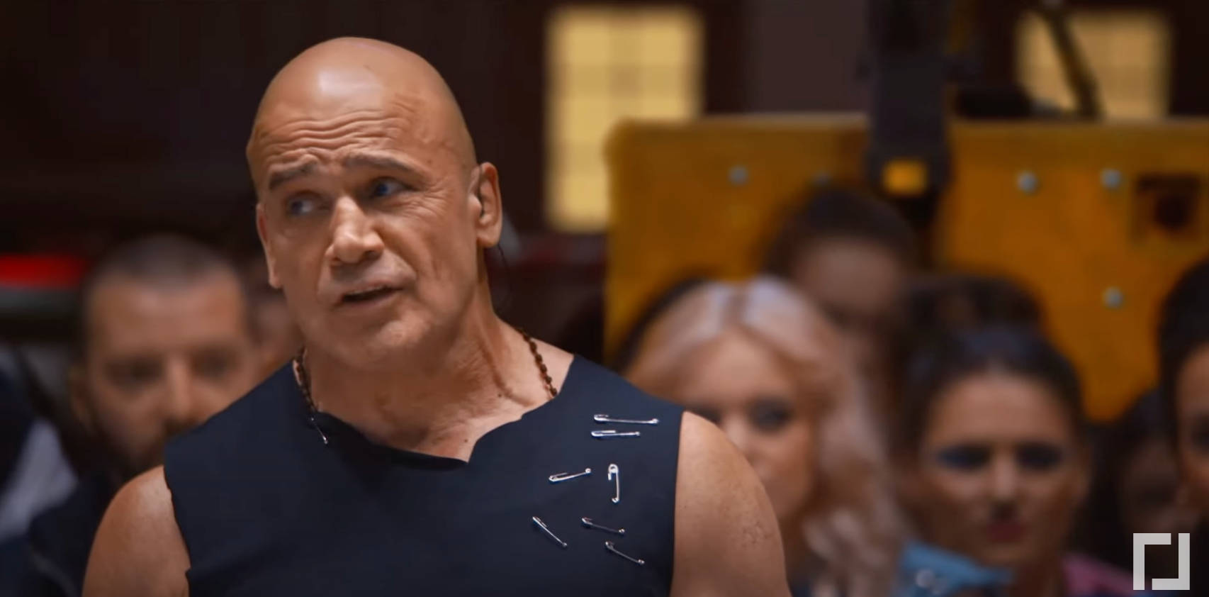 Bas Rutten, black sleeveless shirt, safety pins, HD Desktop Wallpaper
