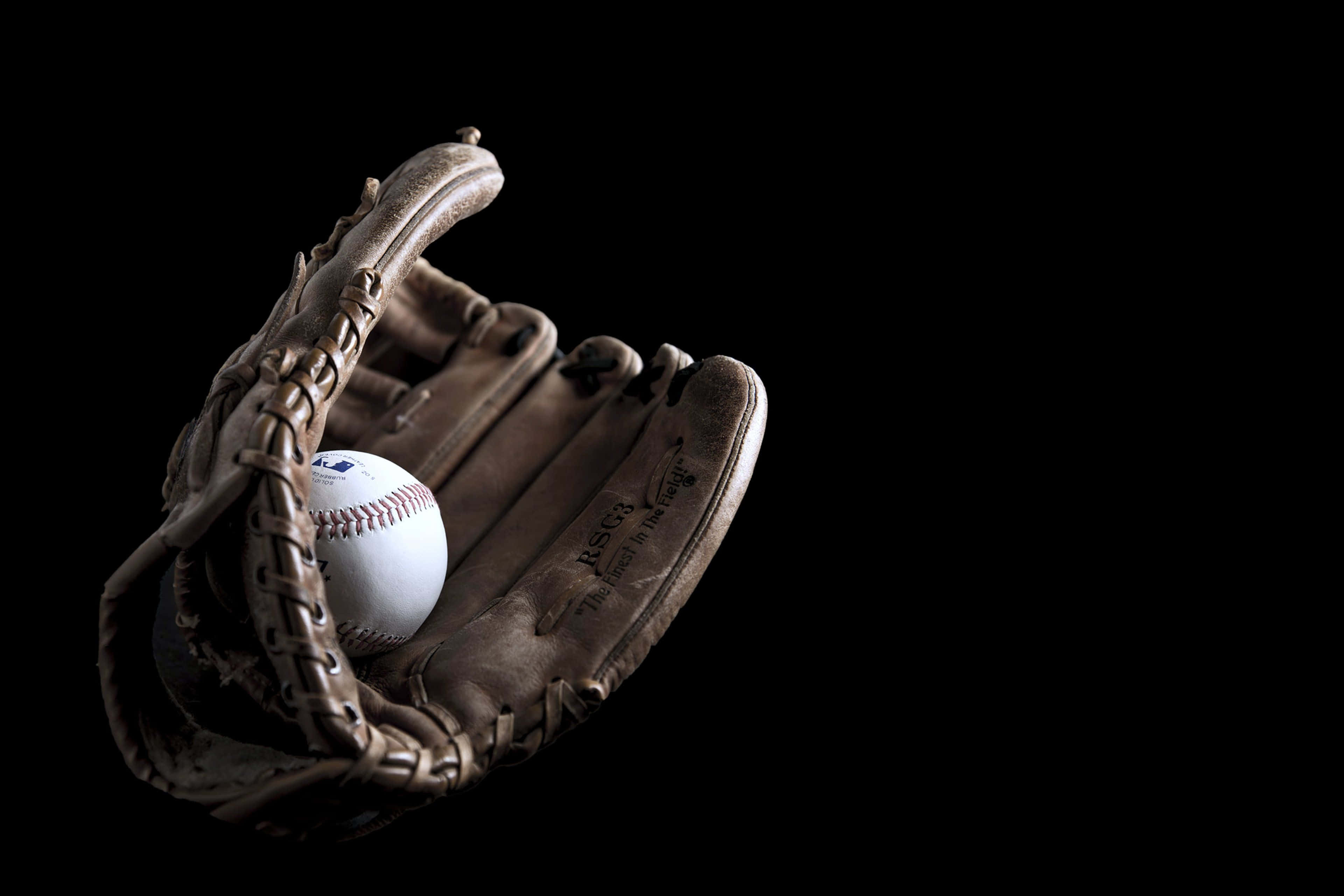 baseball glove, white baseball, stark black background, 4K Desktop Wallpaper