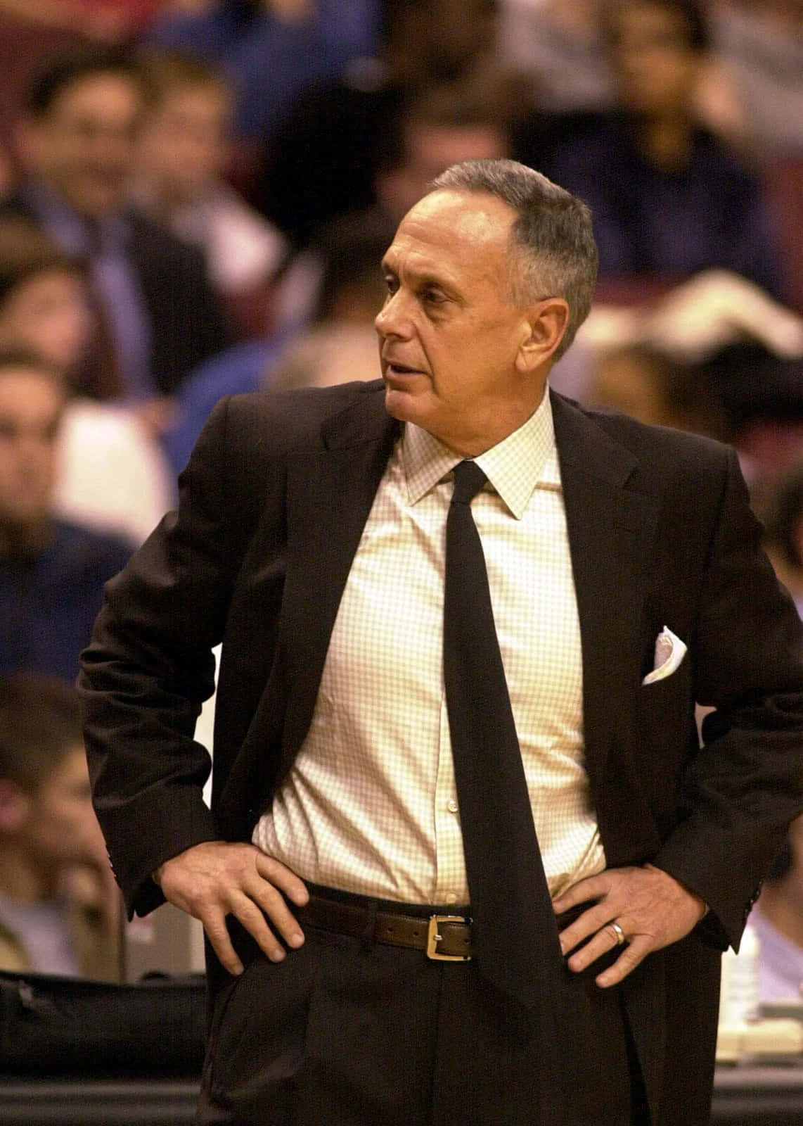 basketball coach, dark suit, sidelines, HD Phone Wallpaper