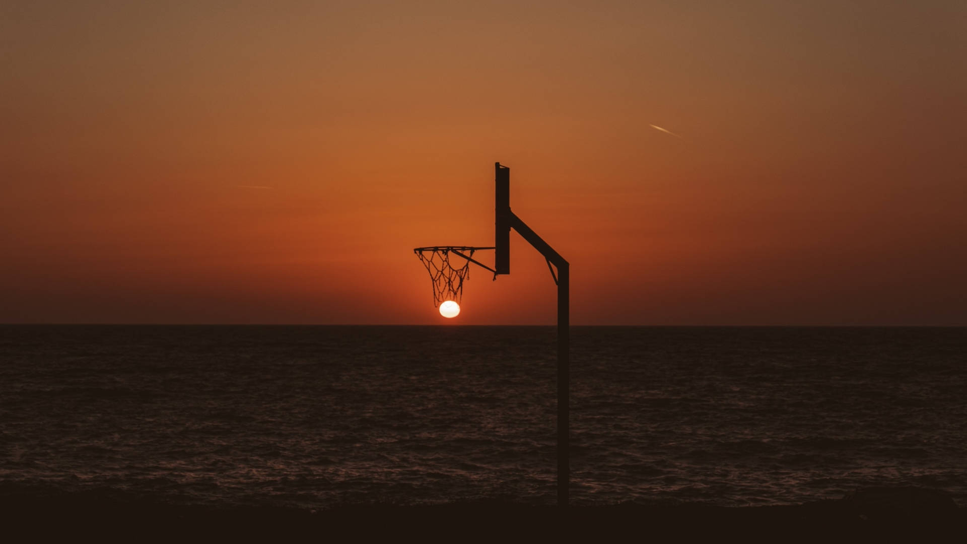 basketball hoop, fiery sunset, sun perfectly centered in the net, Full HD Desktop Wallpaper