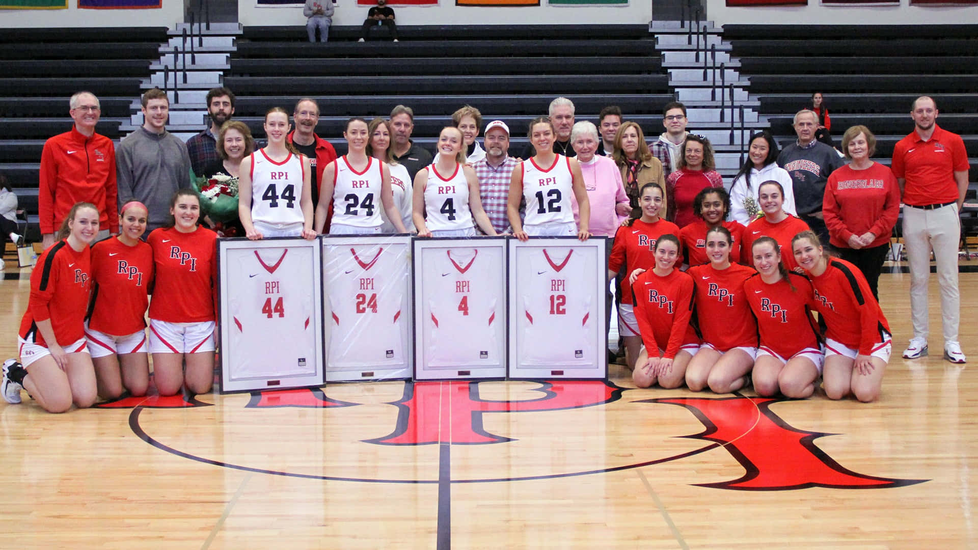 girls basketball team, coaches, retired jerseys, Full HD Desktop Wallpaper