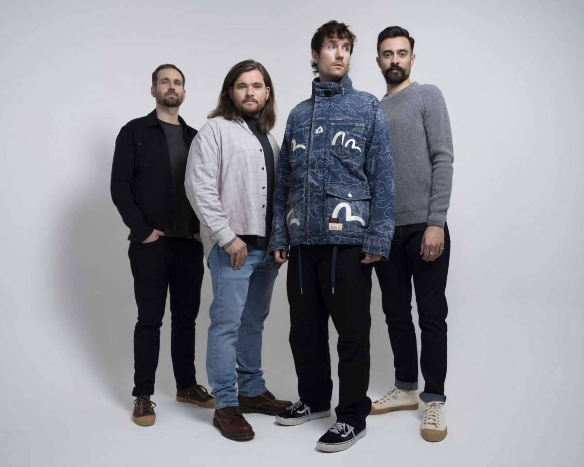 Bastille, British Rock Pop Band, casual streetwear, SD Desktop Wallpaper