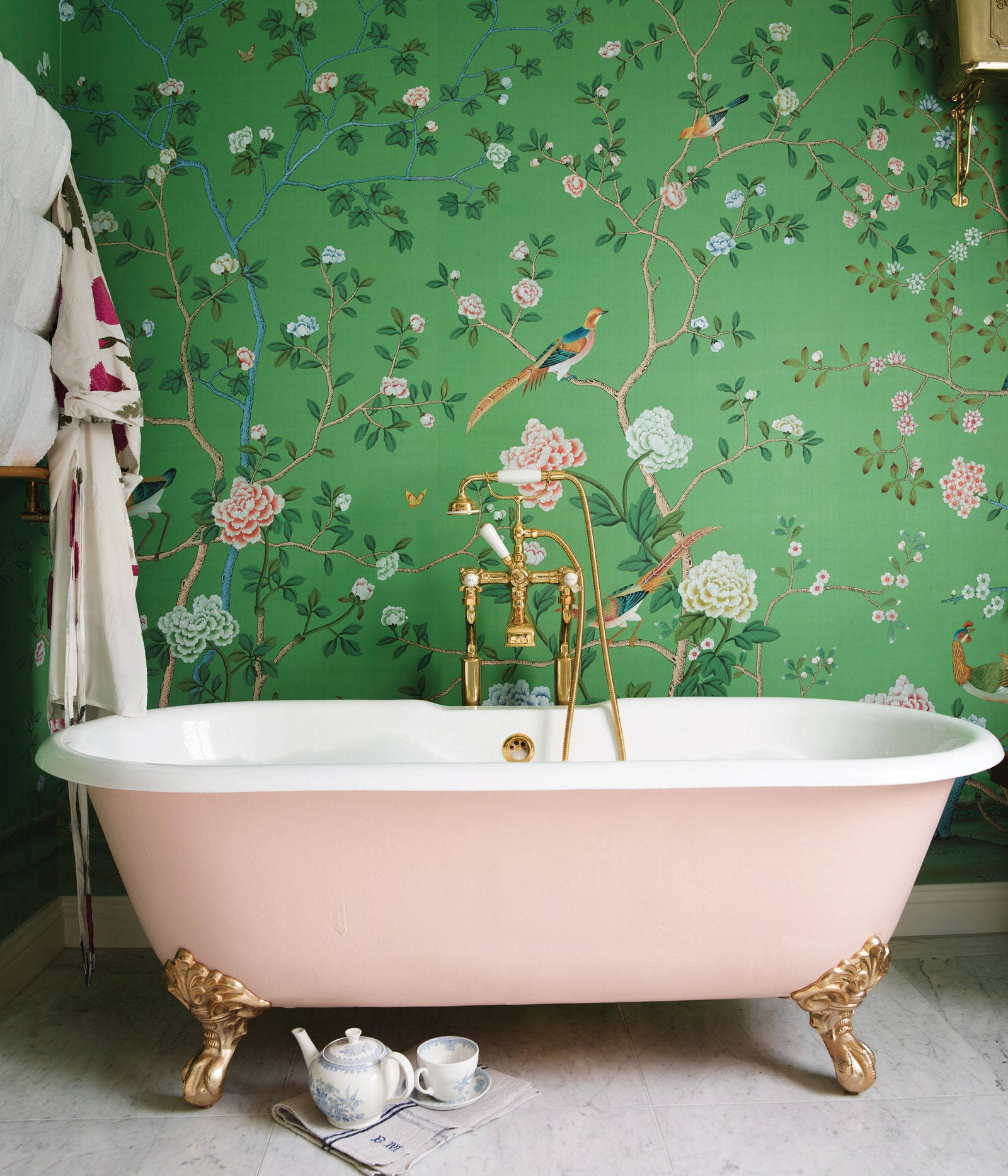 blush pink clawfoot bathtub, gold feet, vibrant green wallpaper, HD Phone Wallpaper