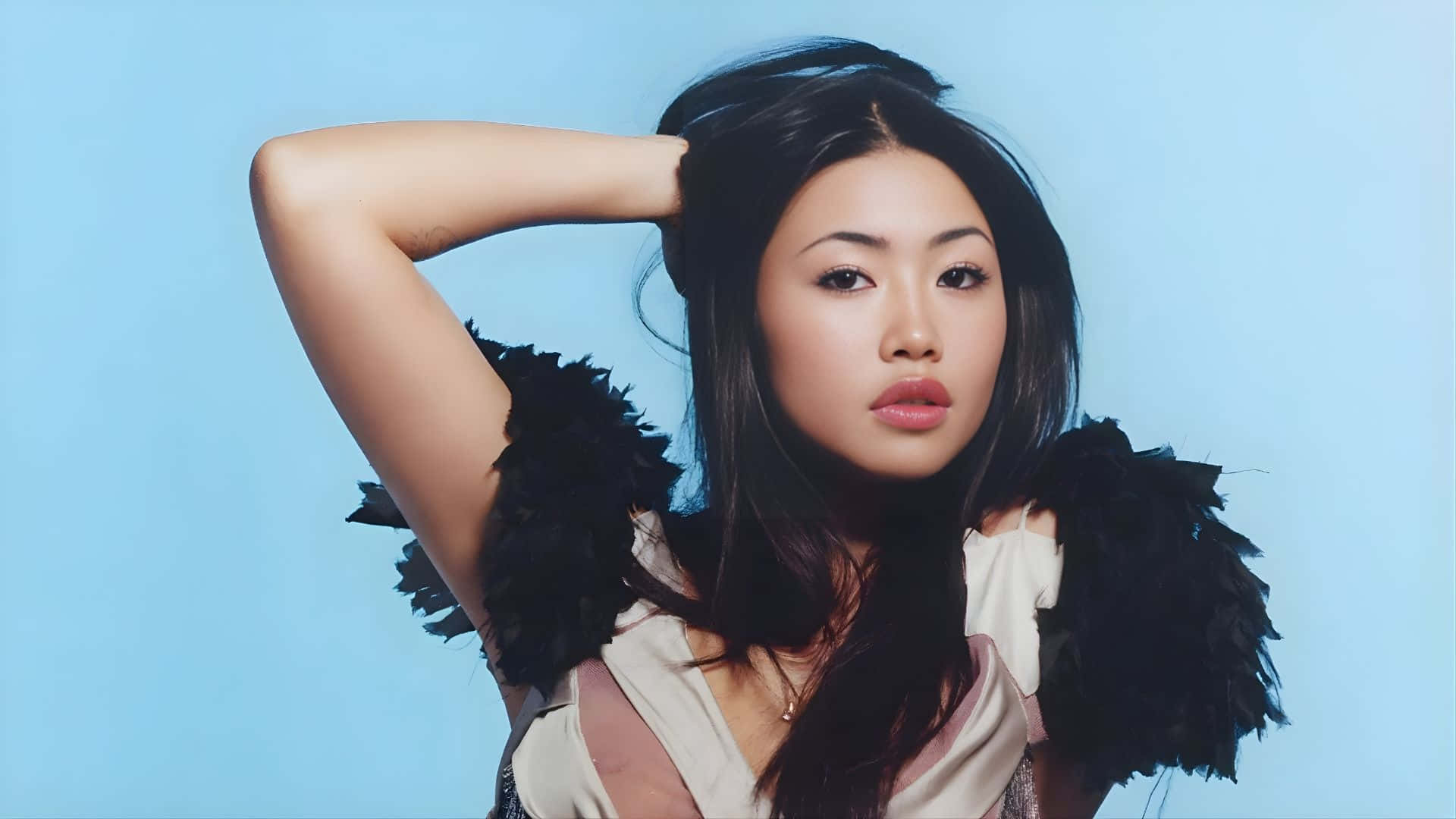 Beabadoobee, dark hair, feathered black top, Full HD Desktop Wallpaper