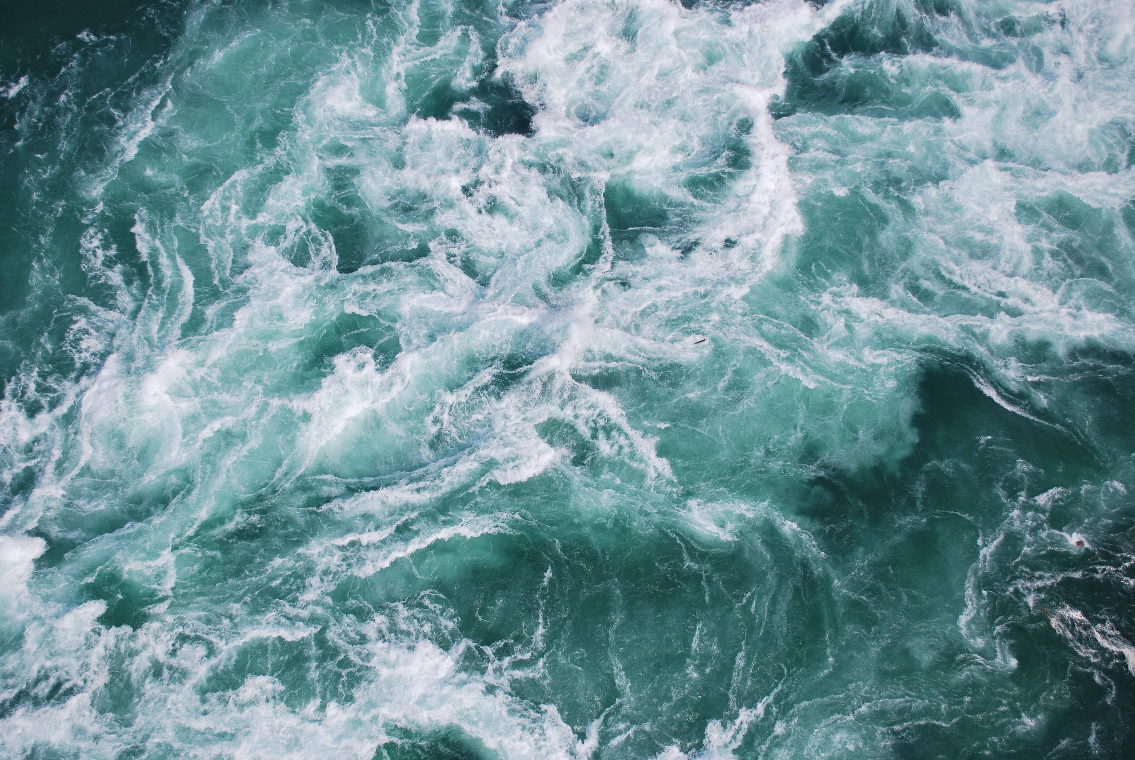 ocean waves, turquoise water, frothy white rapids, 4K Desktop Wallpaper