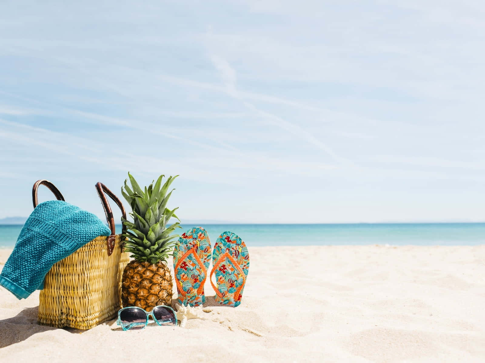beach bag, turquoise towel, pineapple flip flops, HD Desktop Wallpaper