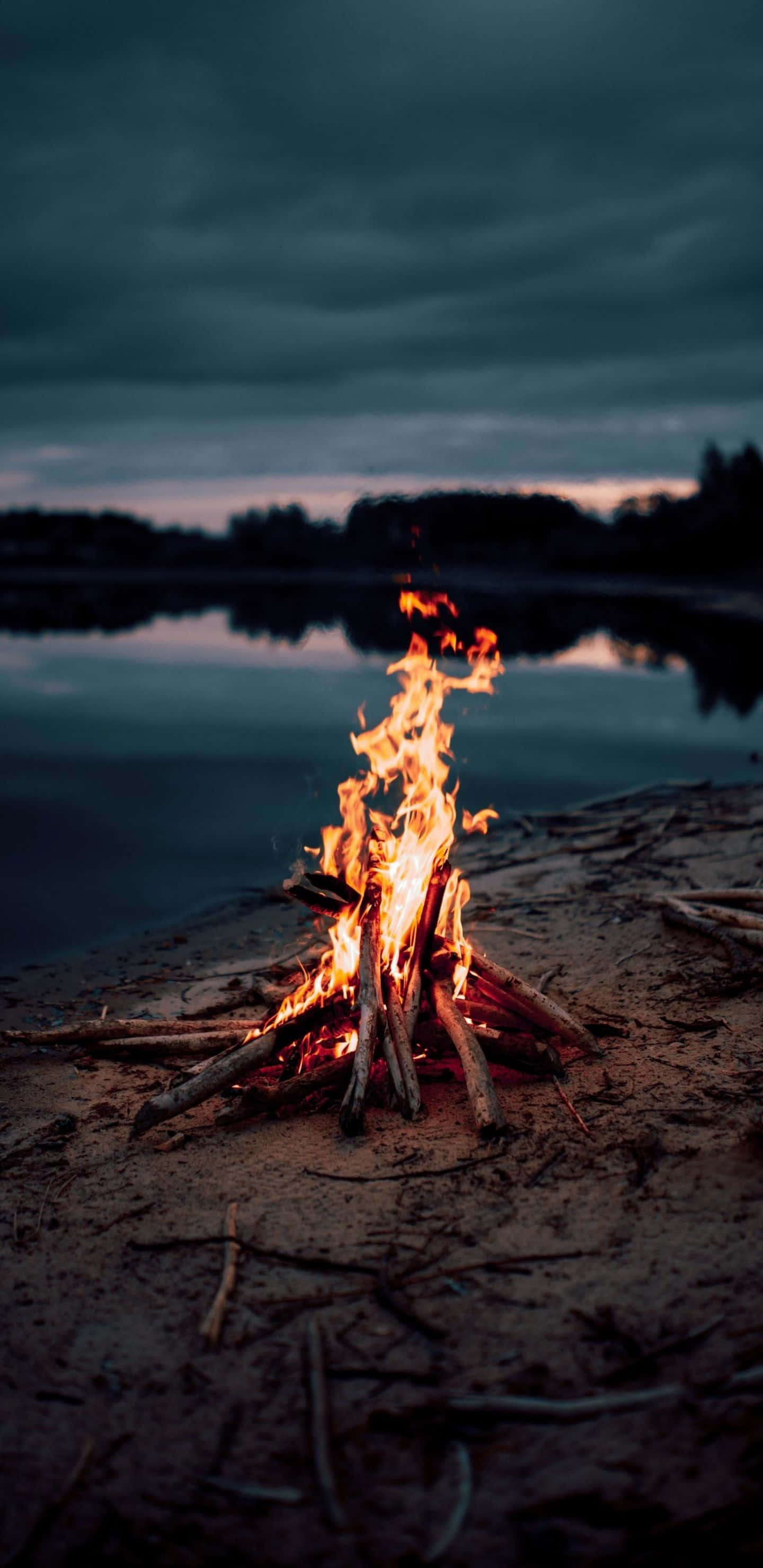 Beach Bonfire, twilight sky, sandy lakeshore, 2K Phone Wallpaper