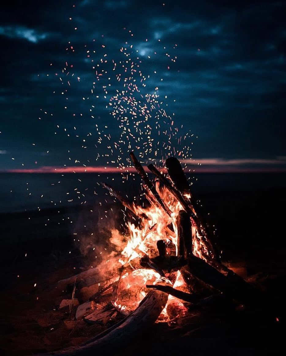 Beach Camping, starry sky, campfire, SD Phone Wallpaper