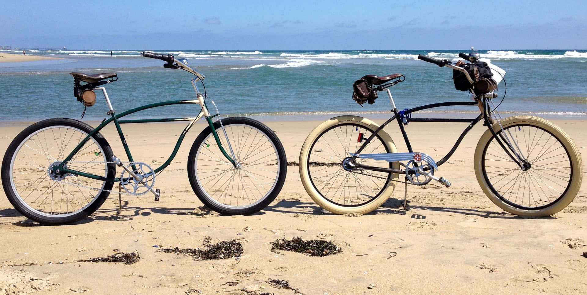 Beach Cruiser, cream and green frames, sunlit sandy beach, Full HD Desktop Wallpaper