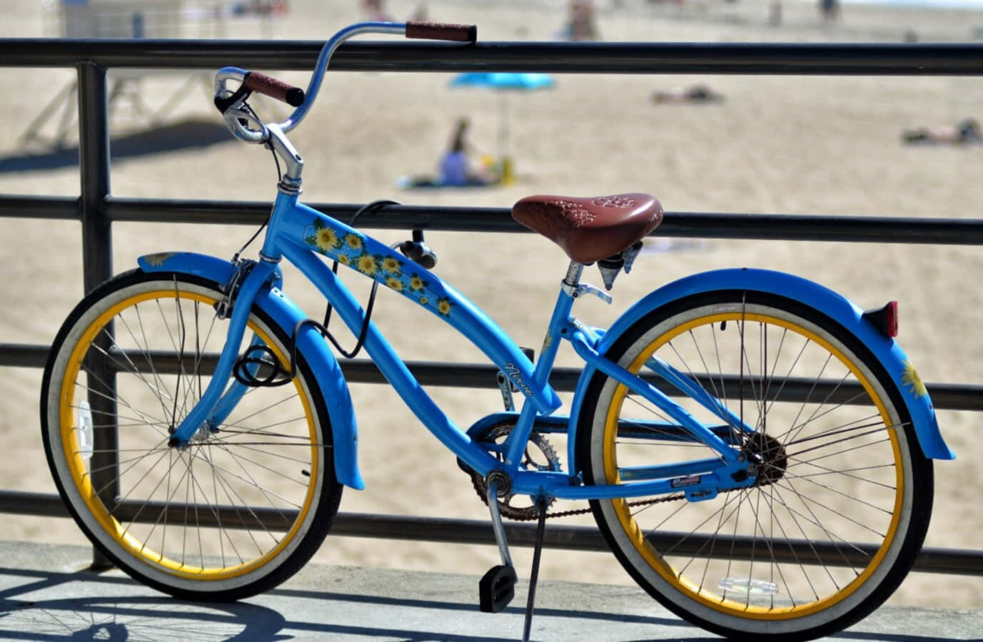 beach cruiser, bright blue, yellow rims, HD Desktop Wallpaper