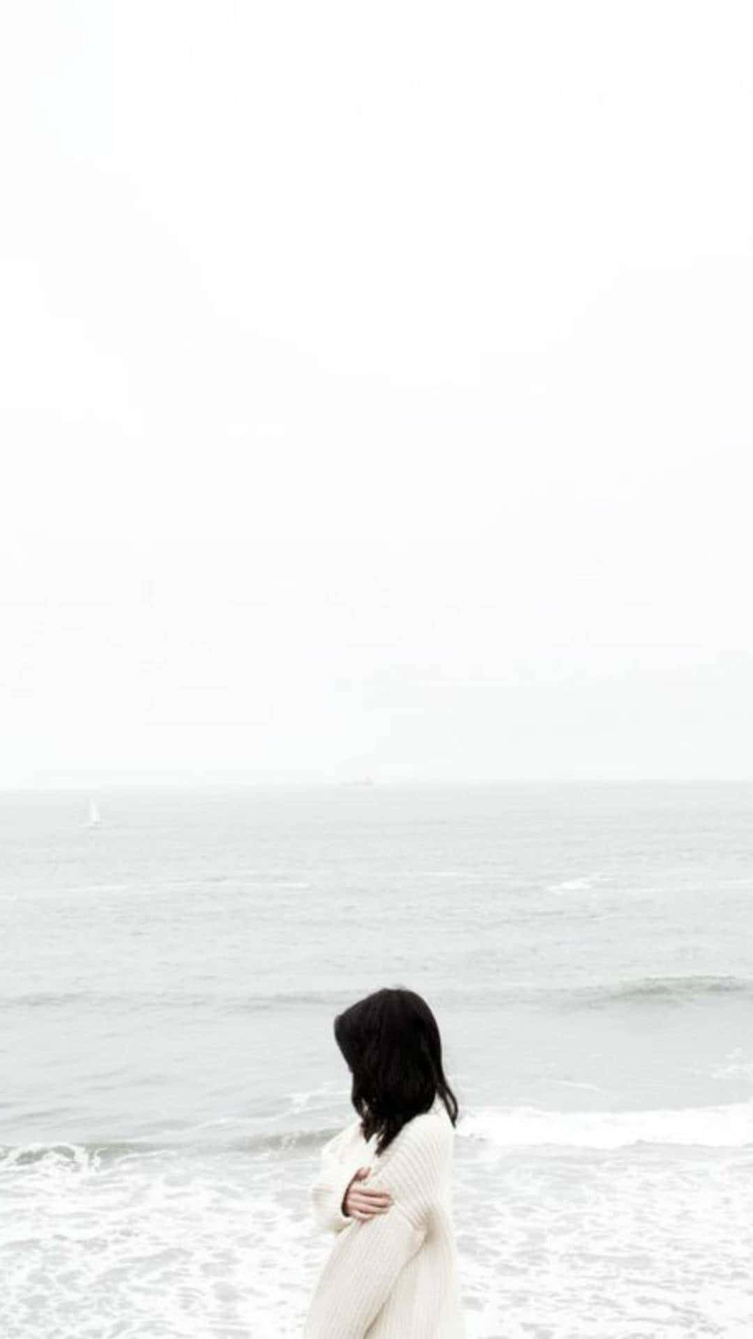 white knit sweater, foggy beach, ocean, Full HD Phone Wallpaper