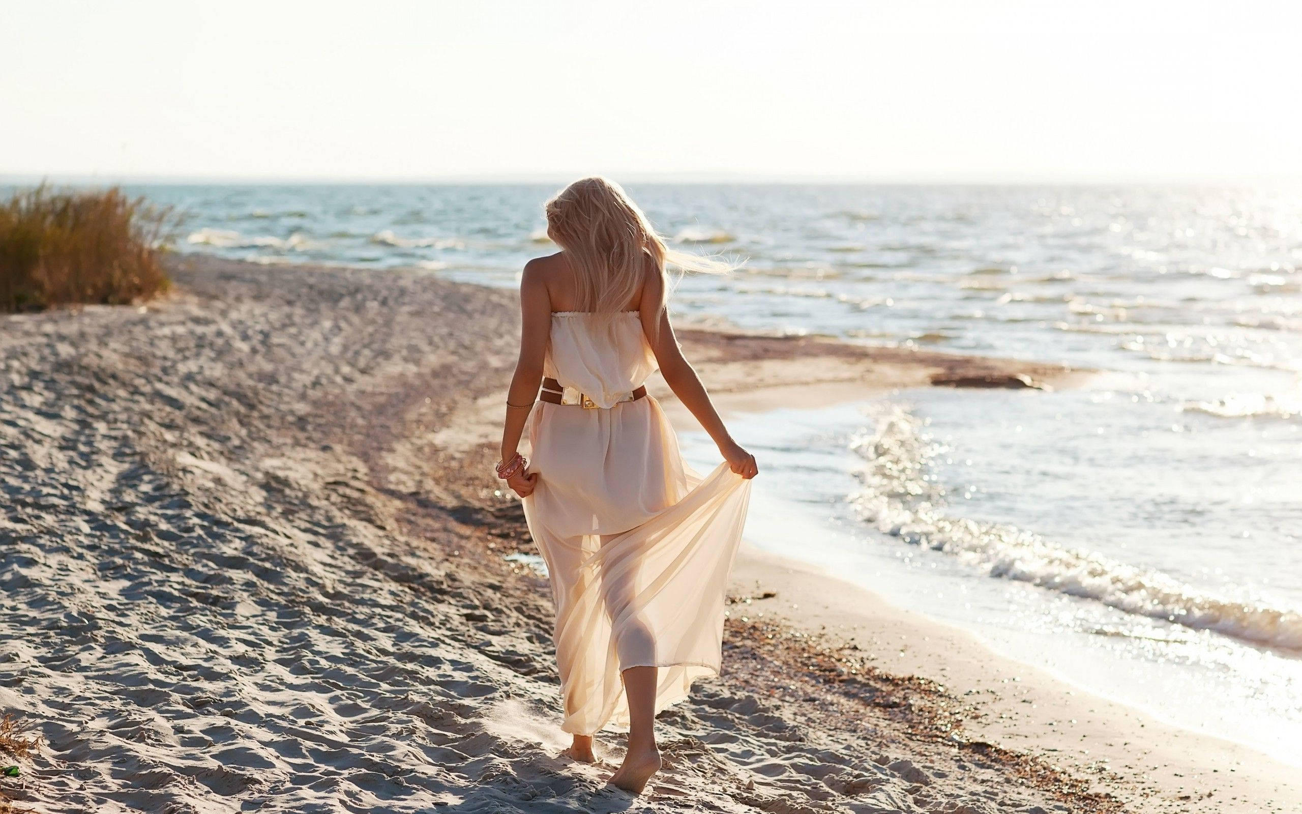 woman, beach, white dress, 2K Desktop Wallpaper
