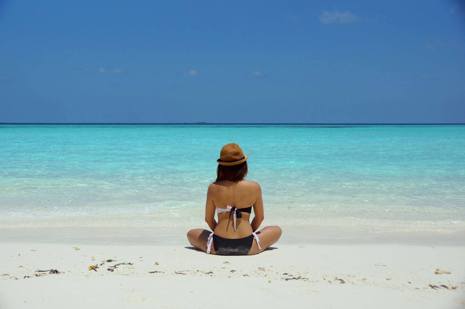 woman, straw hat, white sand, HD Desktop Wallpaper