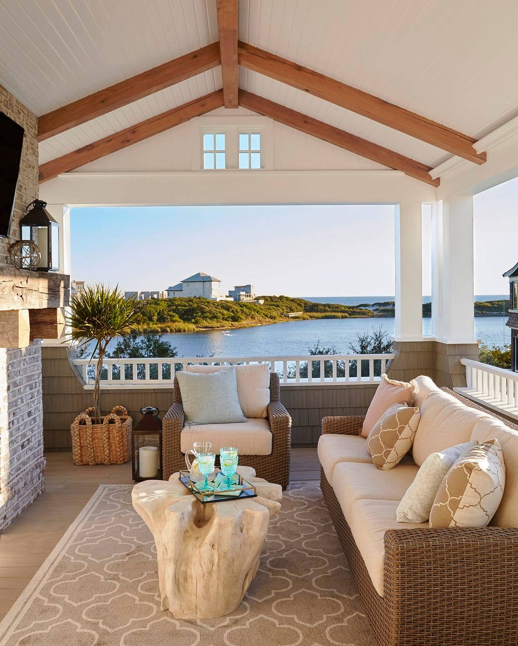 beach house, wicker furniture, tree-stump coffee table, SD Phone Wallpaper