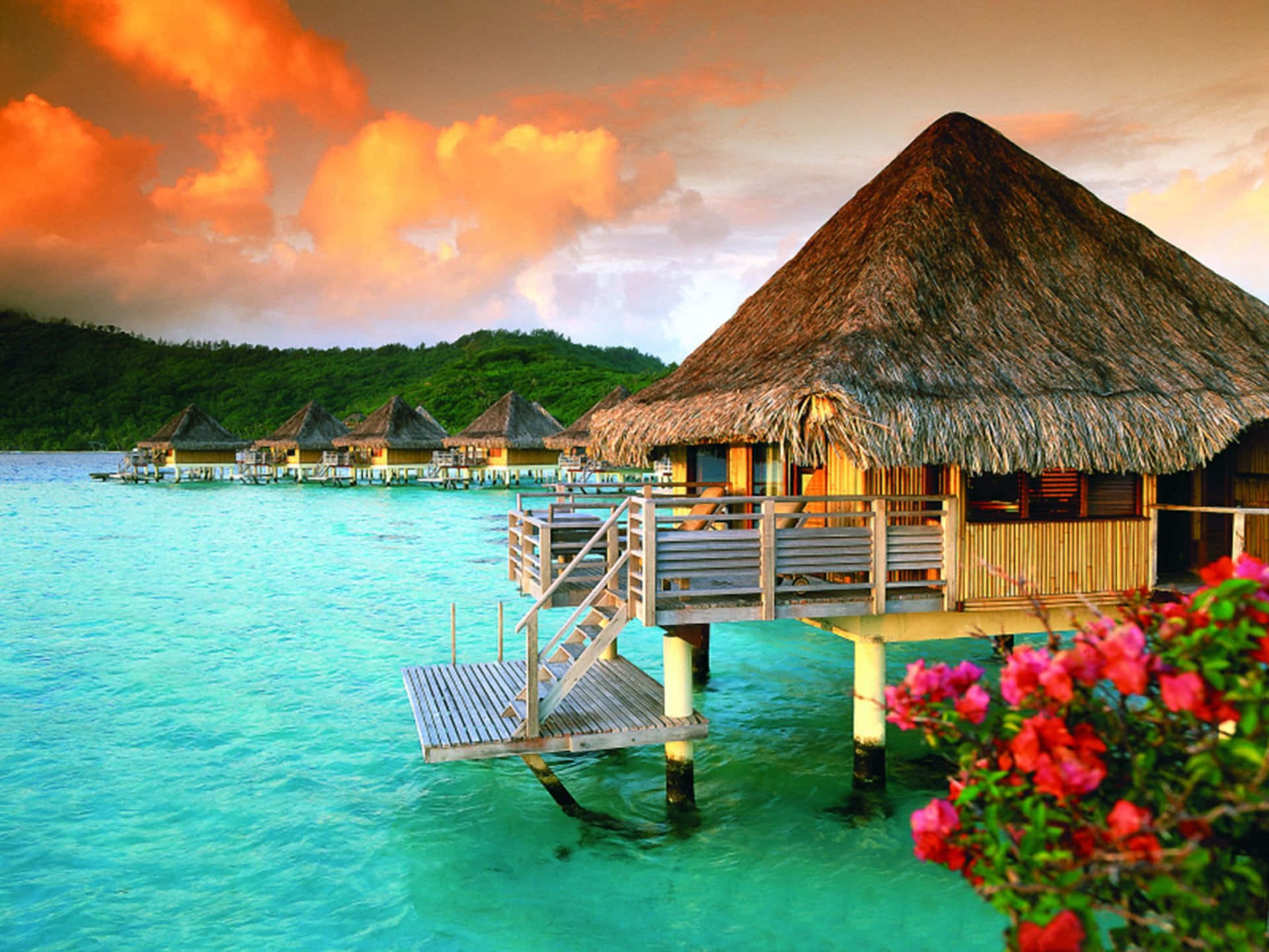 beach huts, thatched roofs, turquoise water, Full HD Desktop Wallpaper