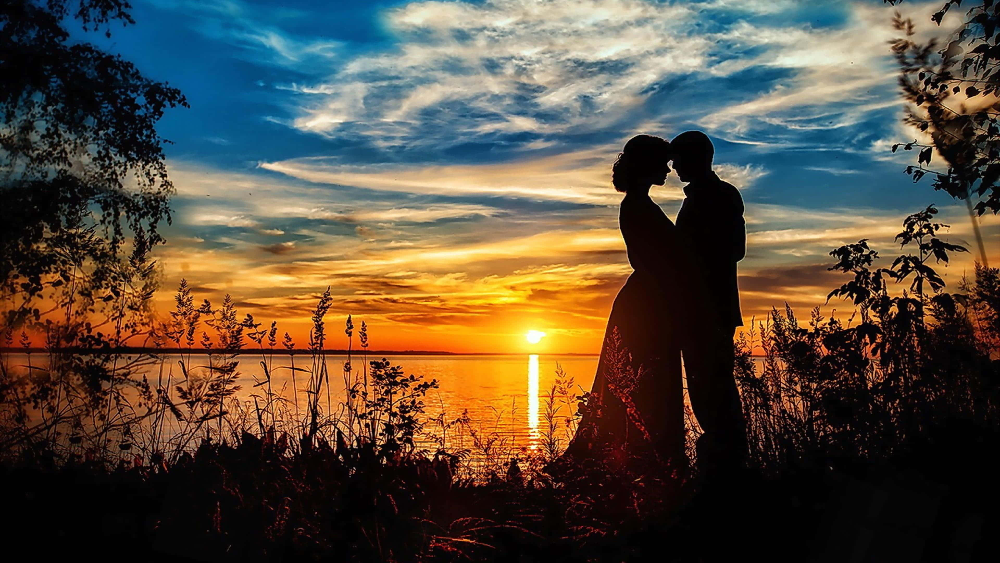 Beach Lovers, vibrant sunset, calm lake, 4K Desktop Wallpaper