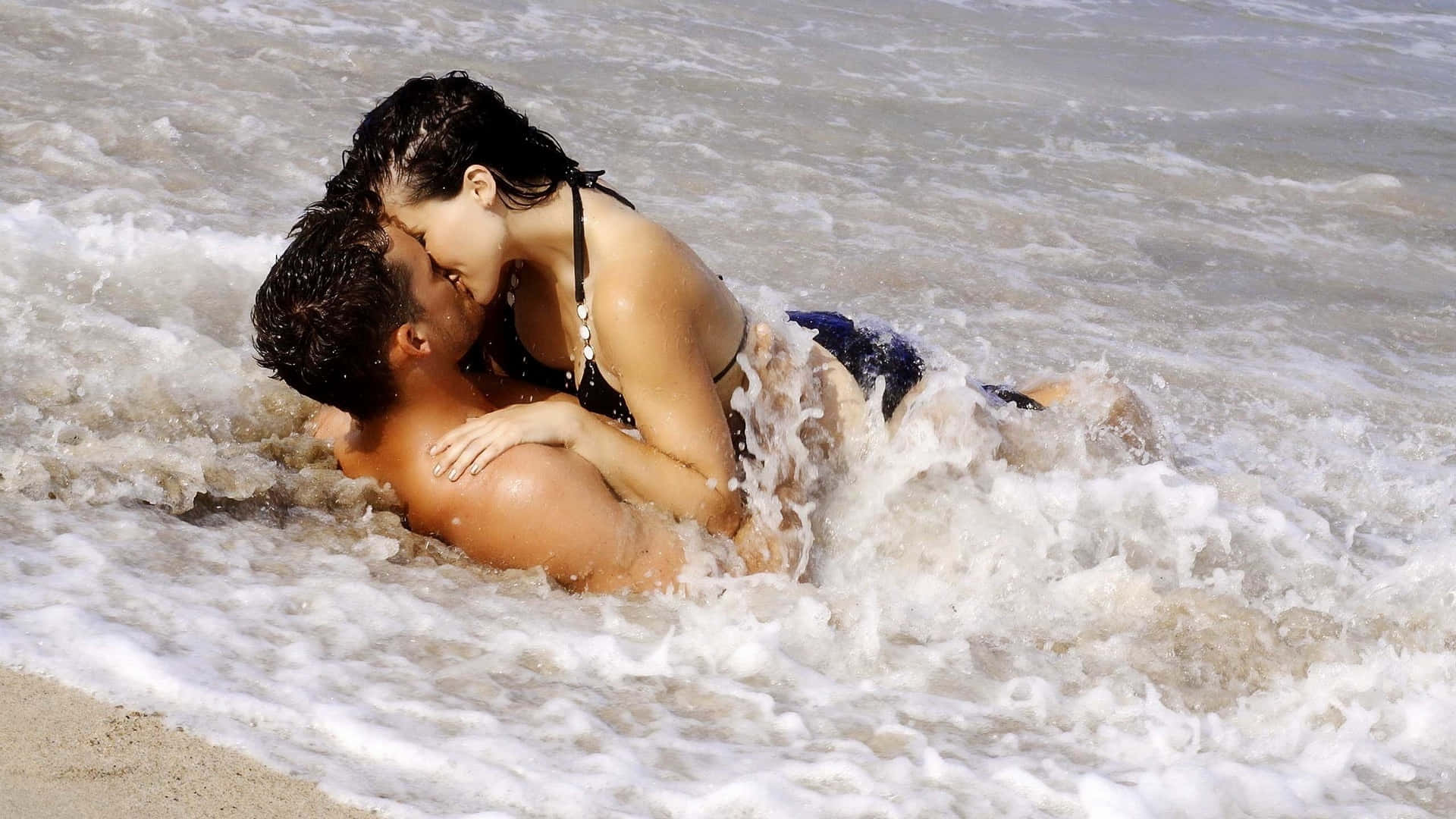 Romantic Couple, Sunset, Tropical Beach, Full HD Desktop Wallpaper