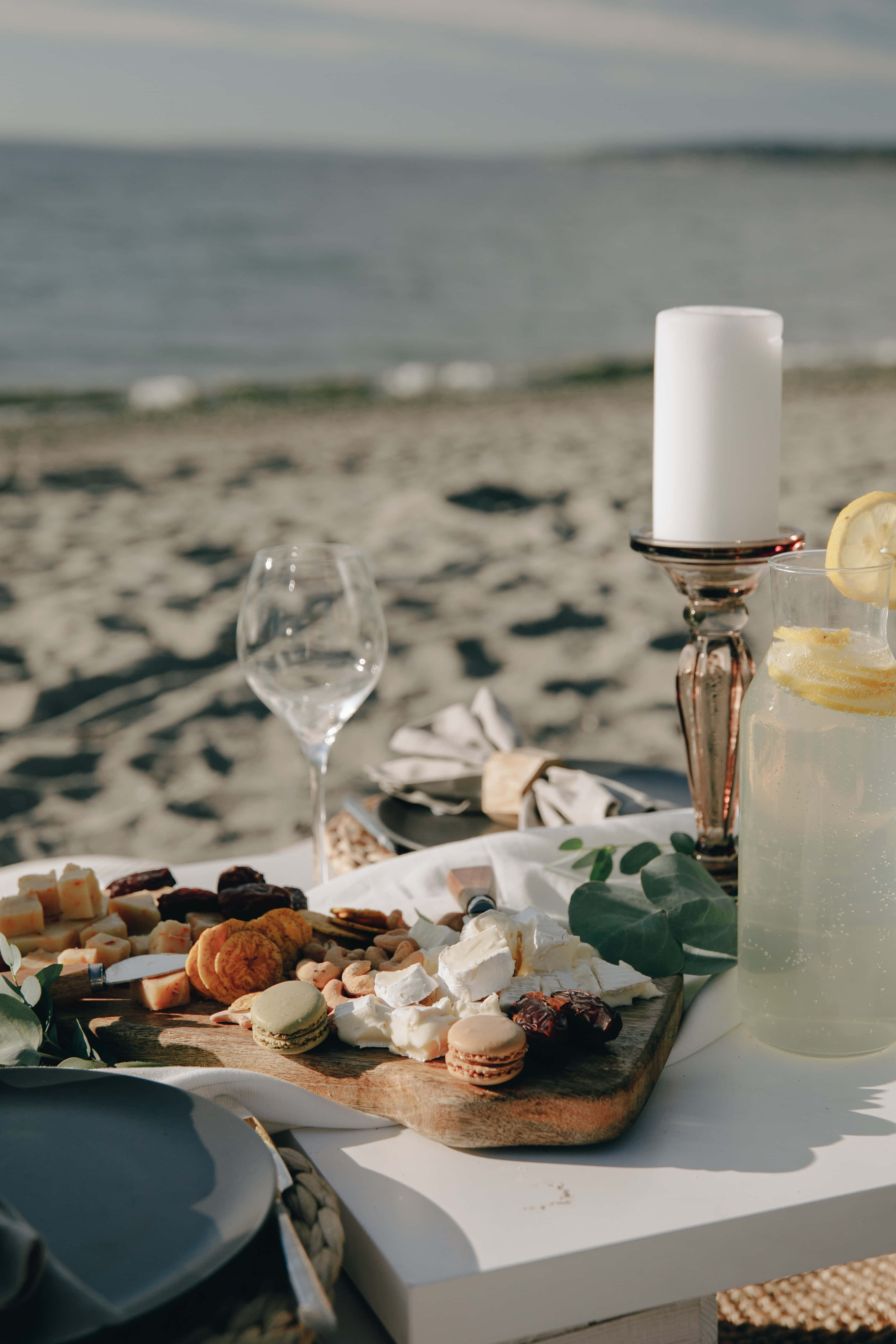 Beach Picnic, cheese macarons, lemonade, 4K Phone Wallpaper