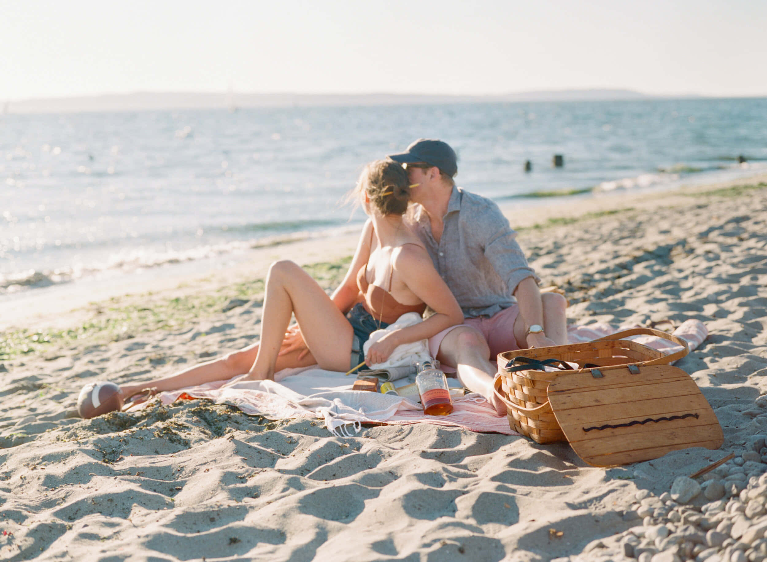 Beach Picnic, sunlit beach, picnic basket, Full HD Desktop Wallpaper