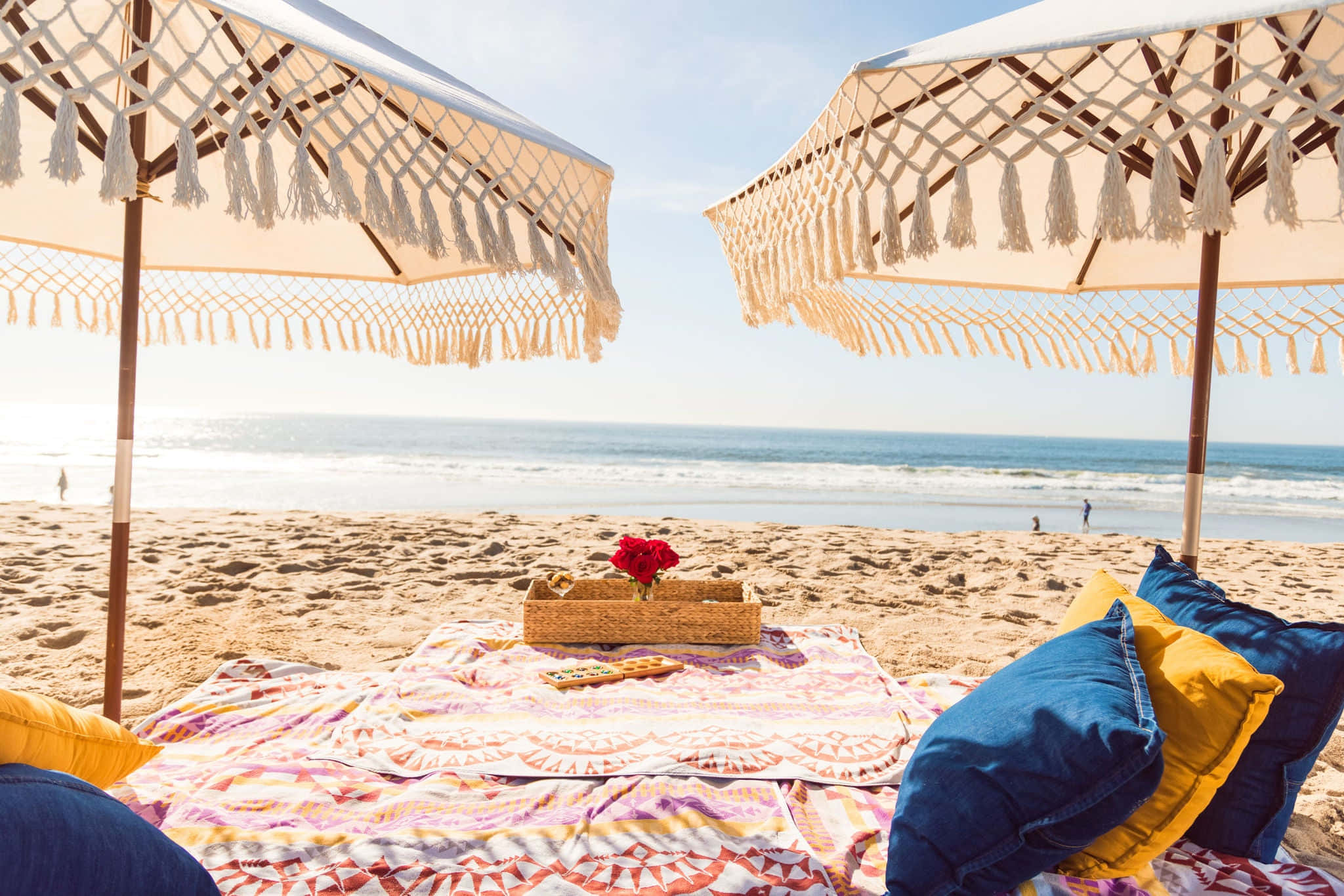beach picnic, macrame beach umbrellas, colorful blanket, Full HD Desktop Wallpaper