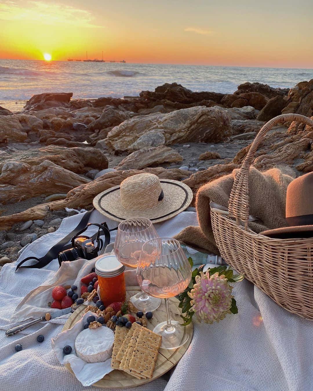 Beach Picnic, sunset, rocky beach, HD Phone Wallpaper
