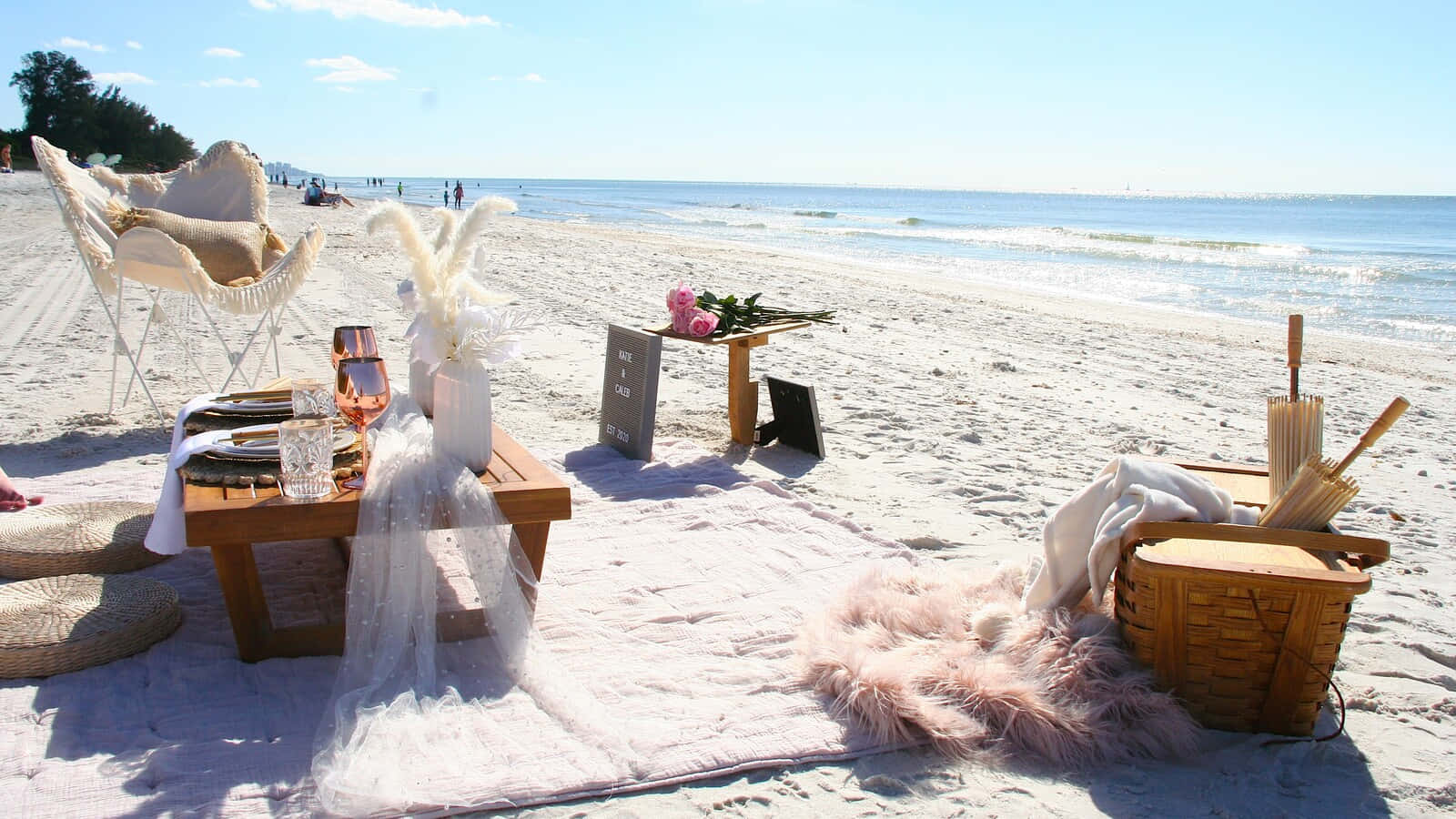 beach picnic, wooden tables, wooden chairs, HD Desktop Wallpaper