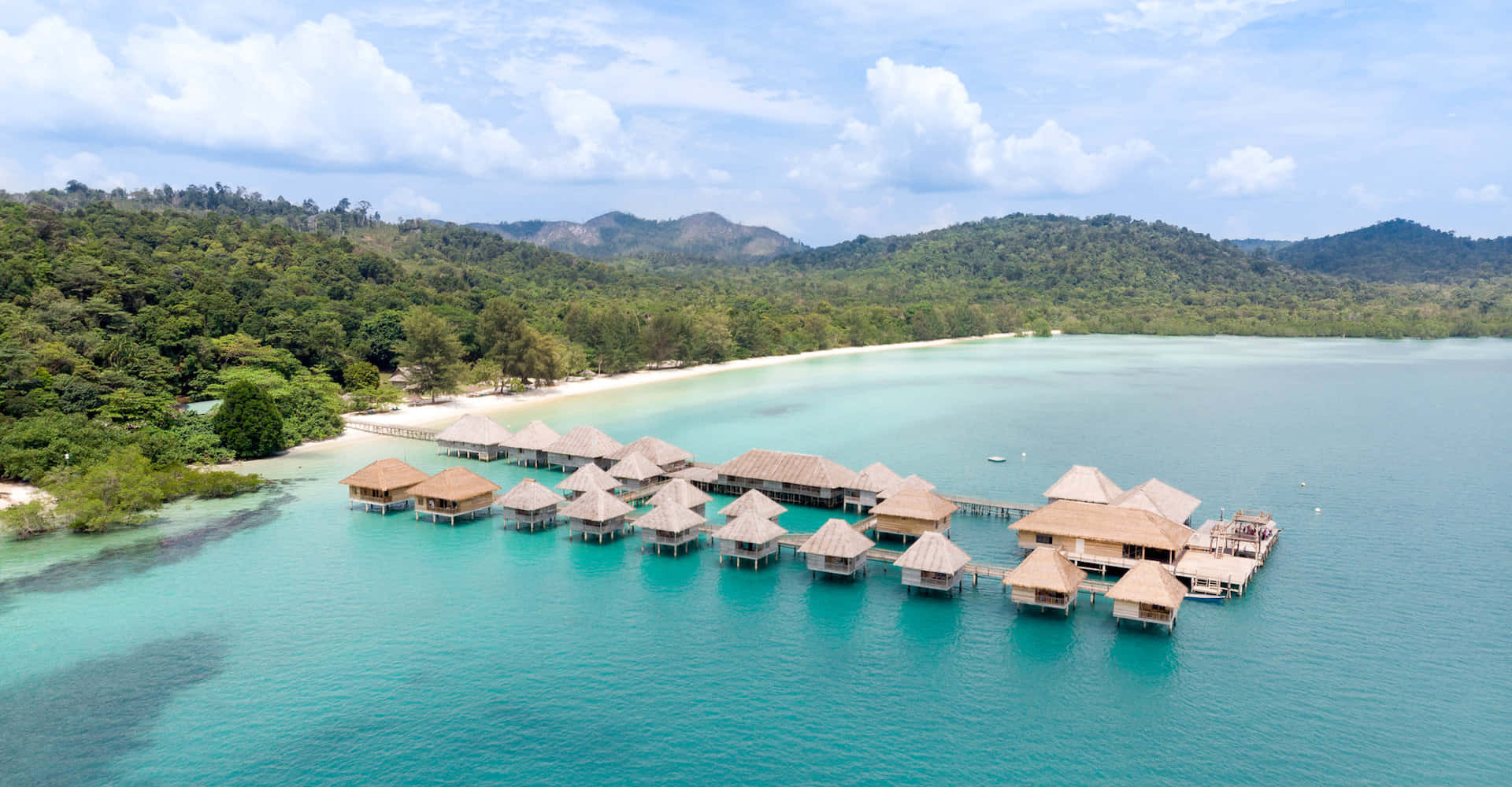overwater bungalows, thatched roofs, turquoise waters, Full HD Desktop Wallpaper