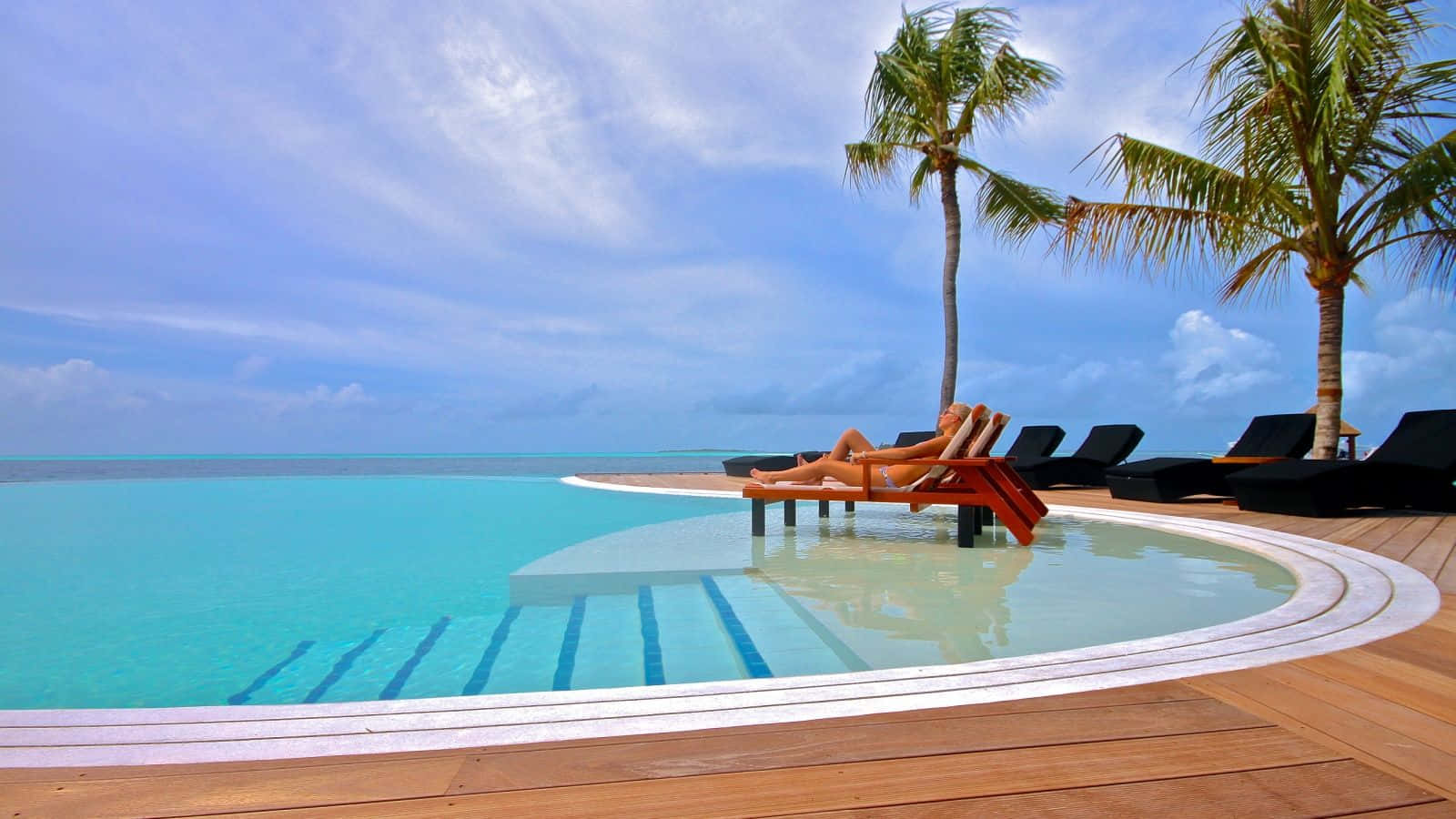 Beach Resort, turquoise infinity pool, wooden deck, HD Desktop Wallpaper