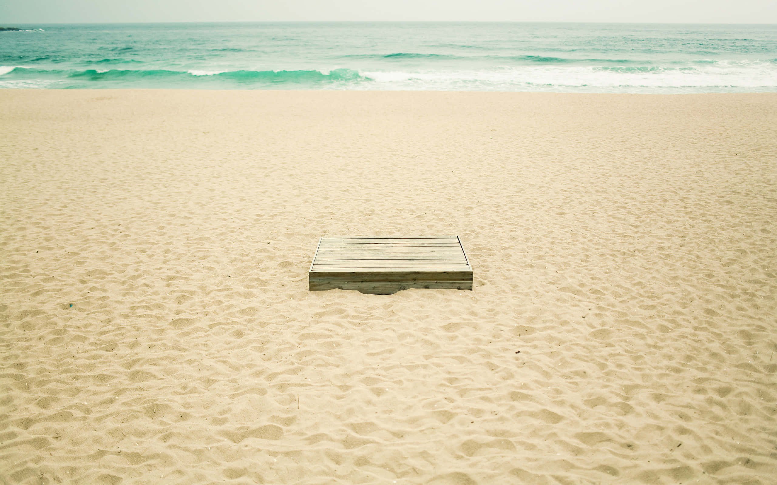 beach sand, wooden platform, sandy beach, 2K Desktop Wallpaper