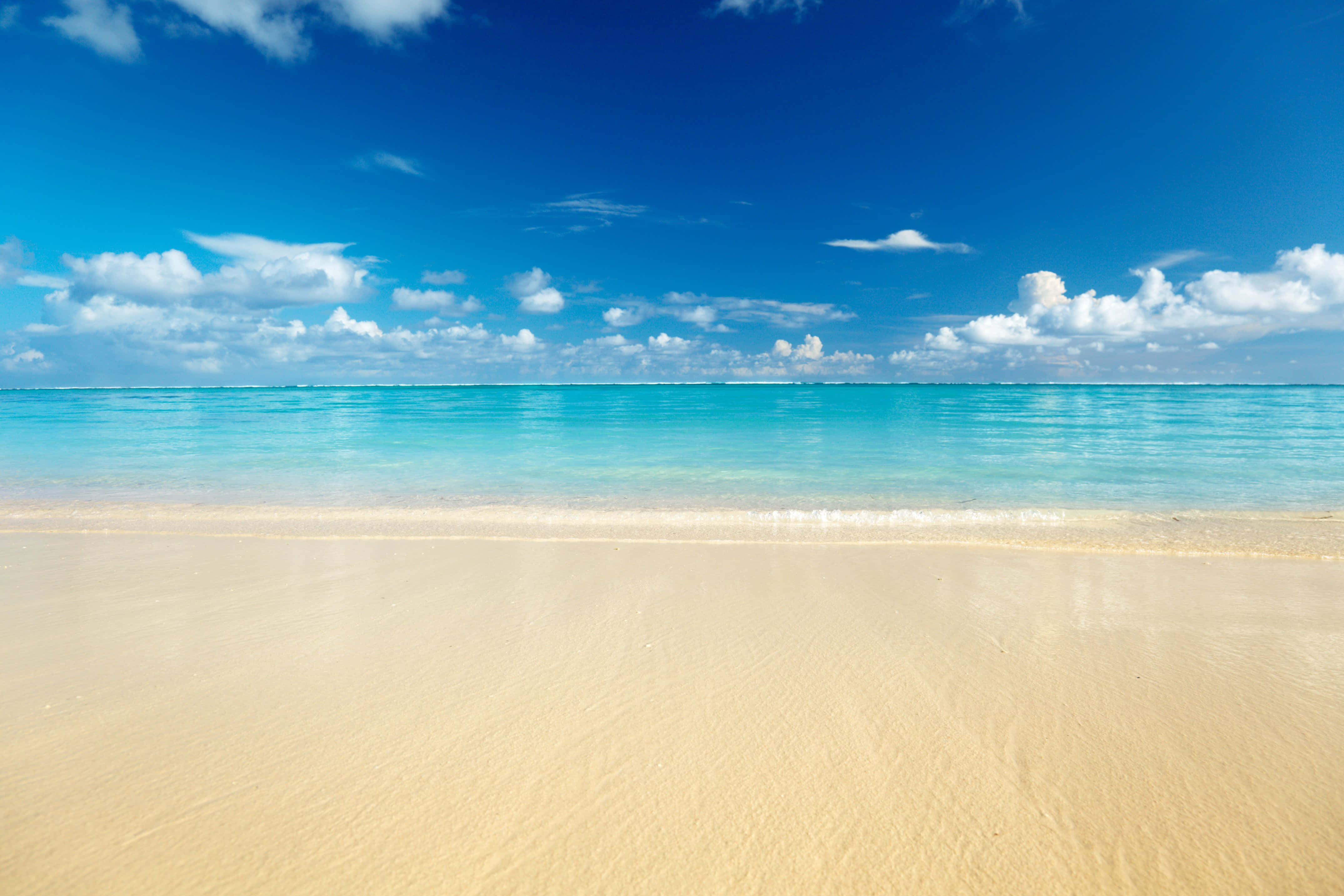 beach sand, golden sand, turquoise waters, 4K Desktop Wallpaper