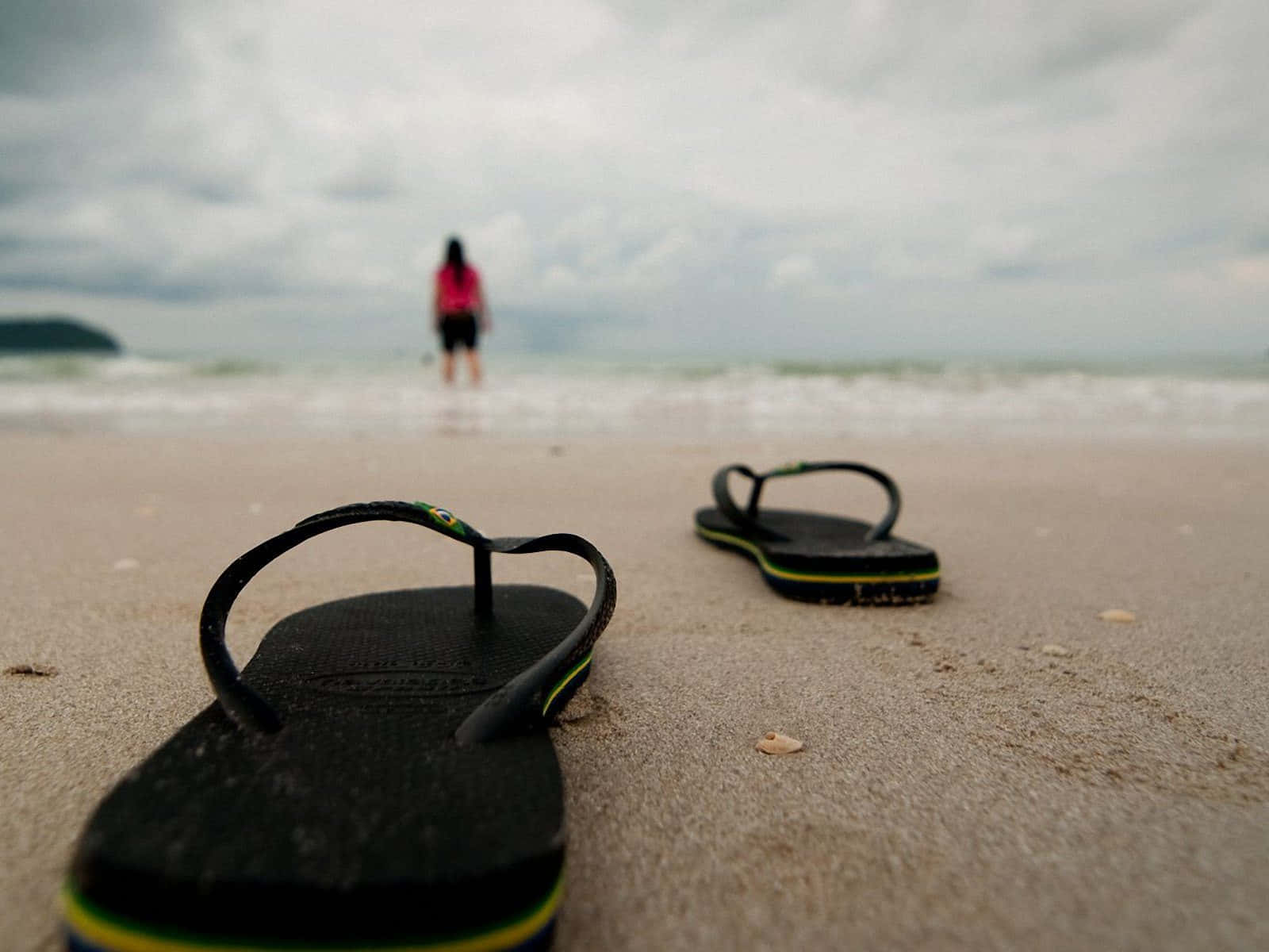 Beachside Flip Flops, walker, wet sand, HD Desktop Wallpaper