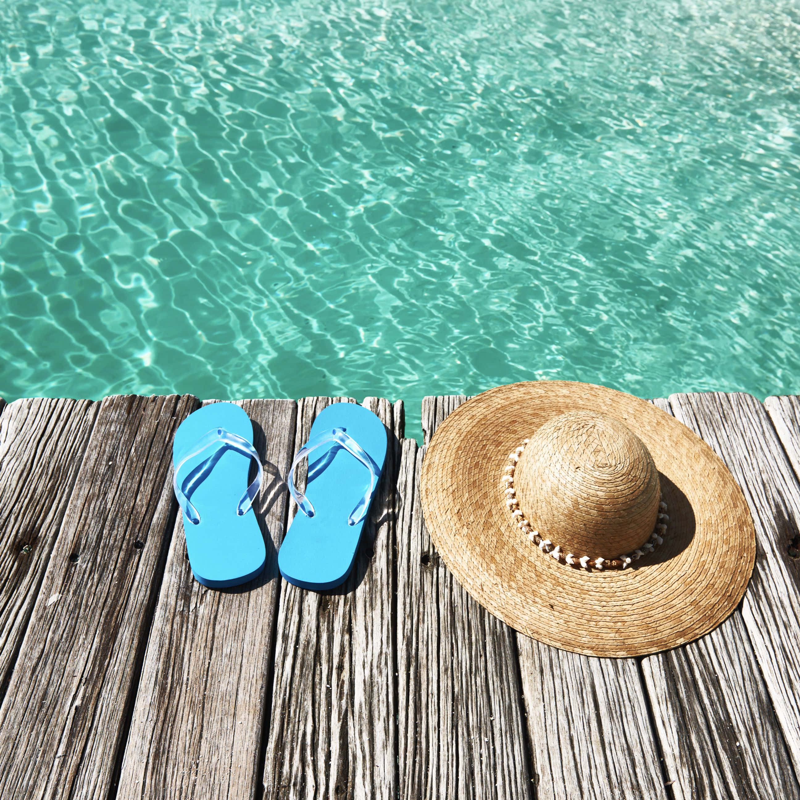 beach sandals, bright blue flip flops, straw sun hat, 2K Desktop Wallpaper