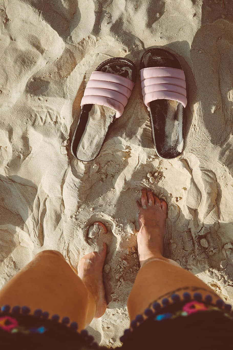 beach sandals, pink sandals, golden shore, HD Phone Wallpaper
