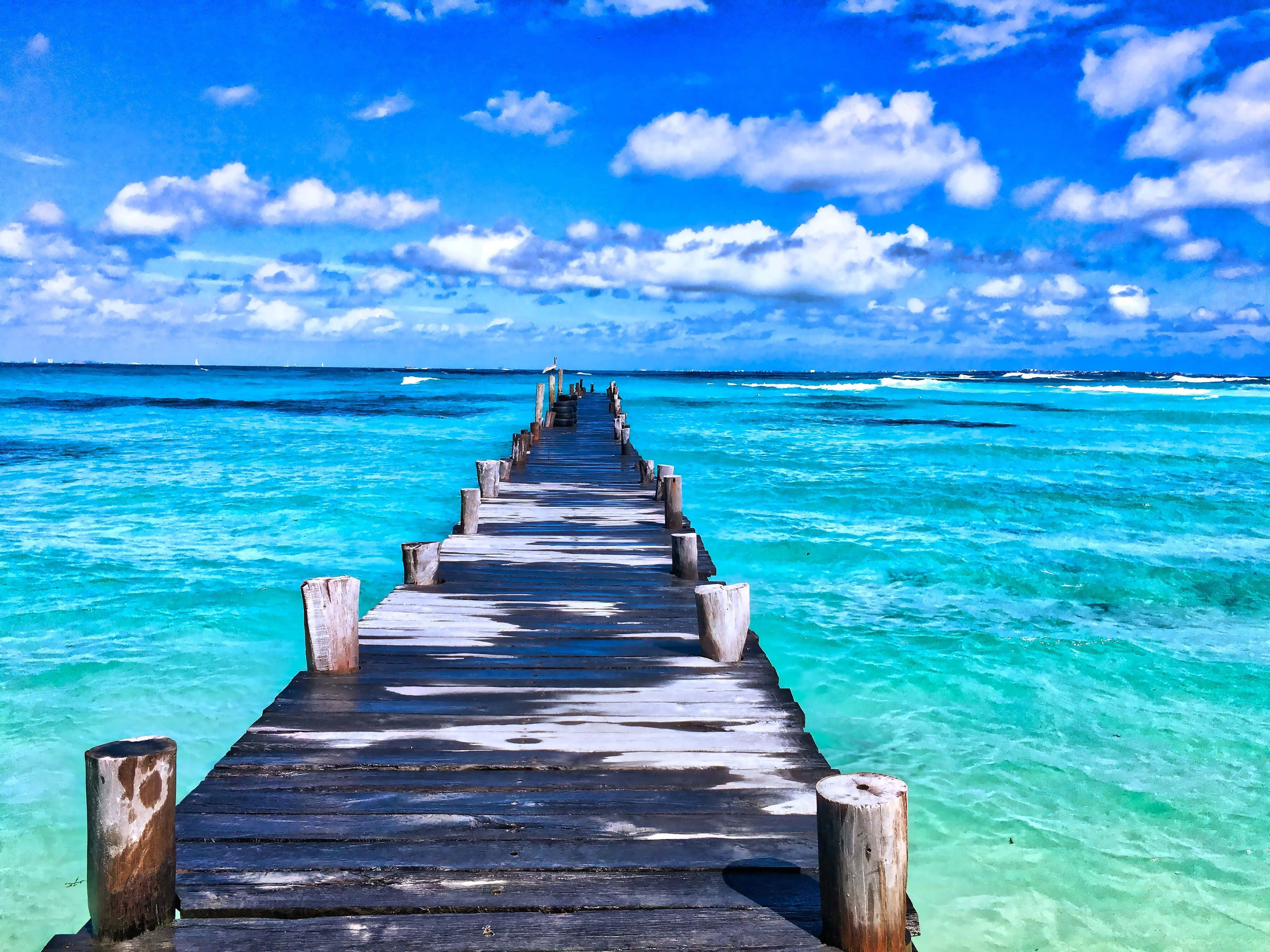 tropical beach scene, ocean view walkway, weathered wooden pier, 4K Desktop Wallpaper
