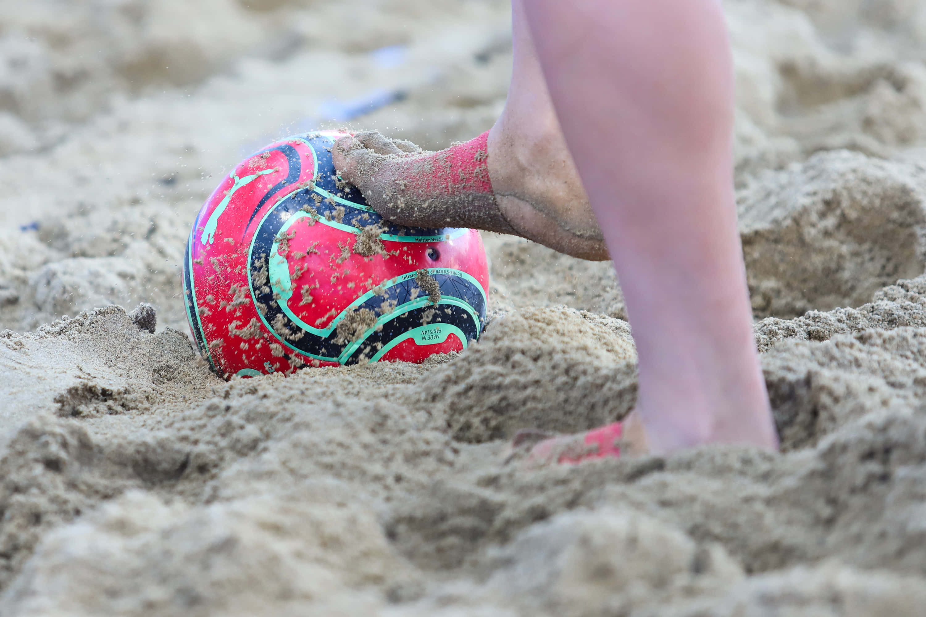 beach soccer, bright red soccer ball, teal and black patterns, 2K Desktop Wallpaper