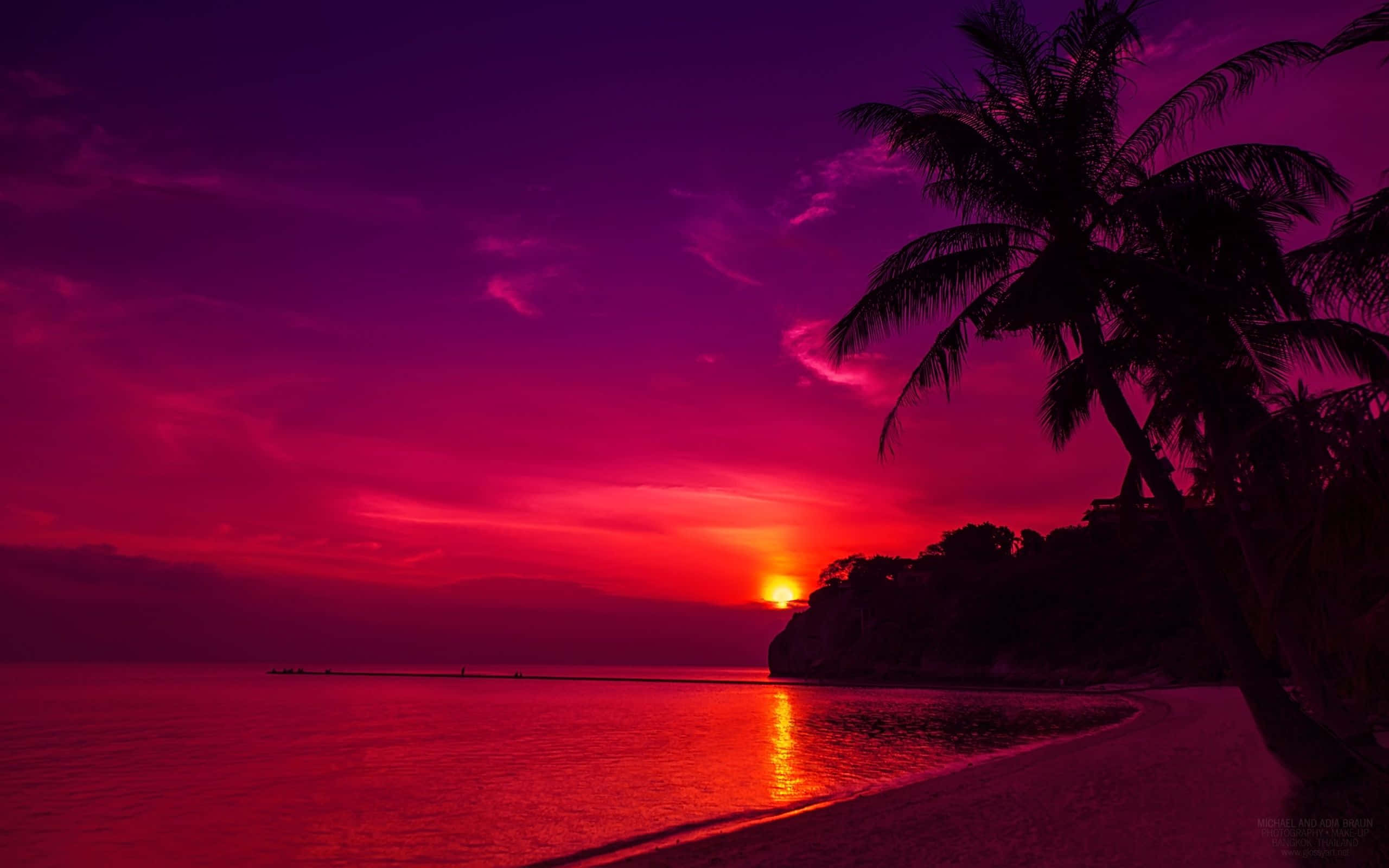 beach sunset desktop, vibrant purple and red sunset, calm ocean, 2K Desktop Wallpaper