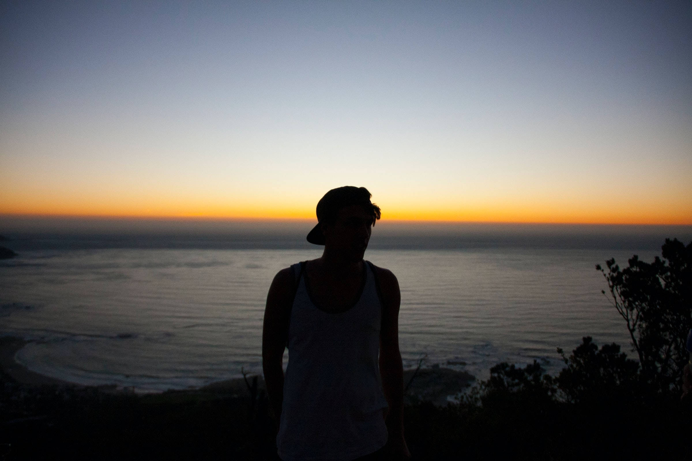 silhouette, person in a cap, cliff, Full HD Desktop Wallpaper