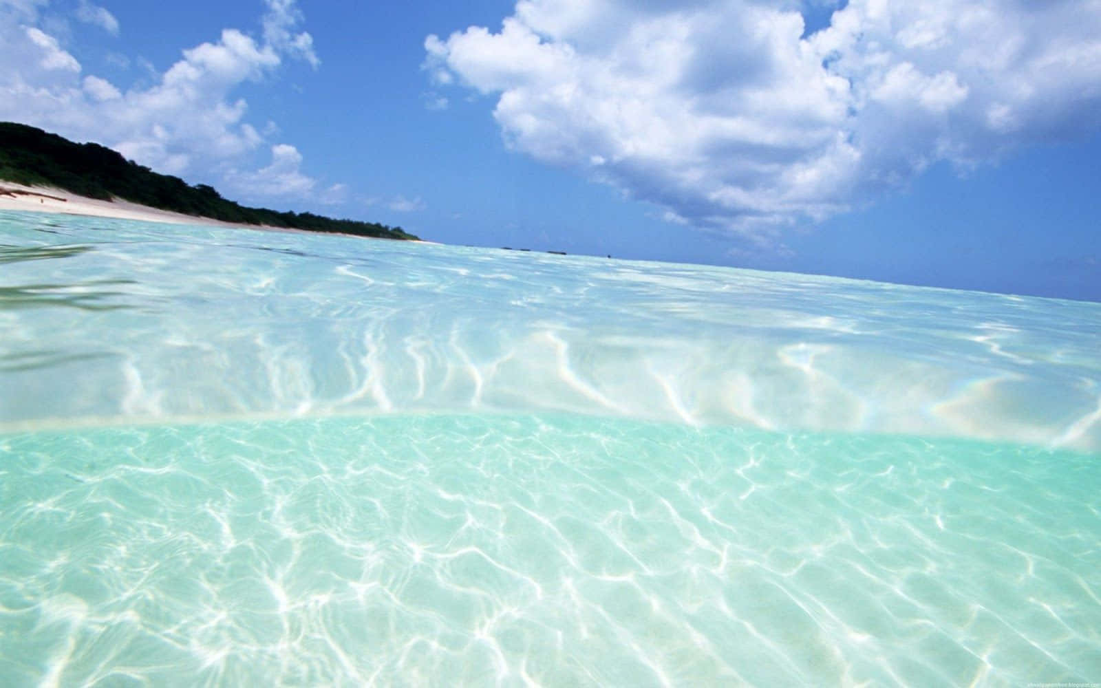 Tumblr iPad, bright blue ocean, crystal clear turquoise water, HD Desktop Wallpaper