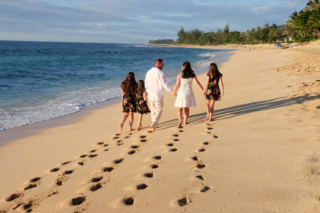 Beach Walk, sunlit tropical beach, golden sand, HD Desktop Wallpaper