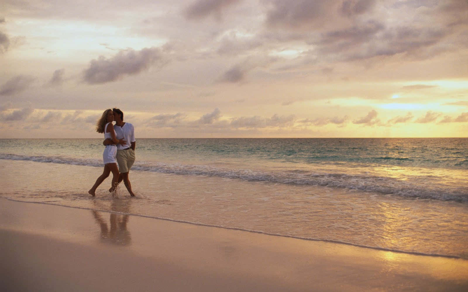 Beach Walk, sunlit beach, gentle waves, HD Desktop Wallpaper