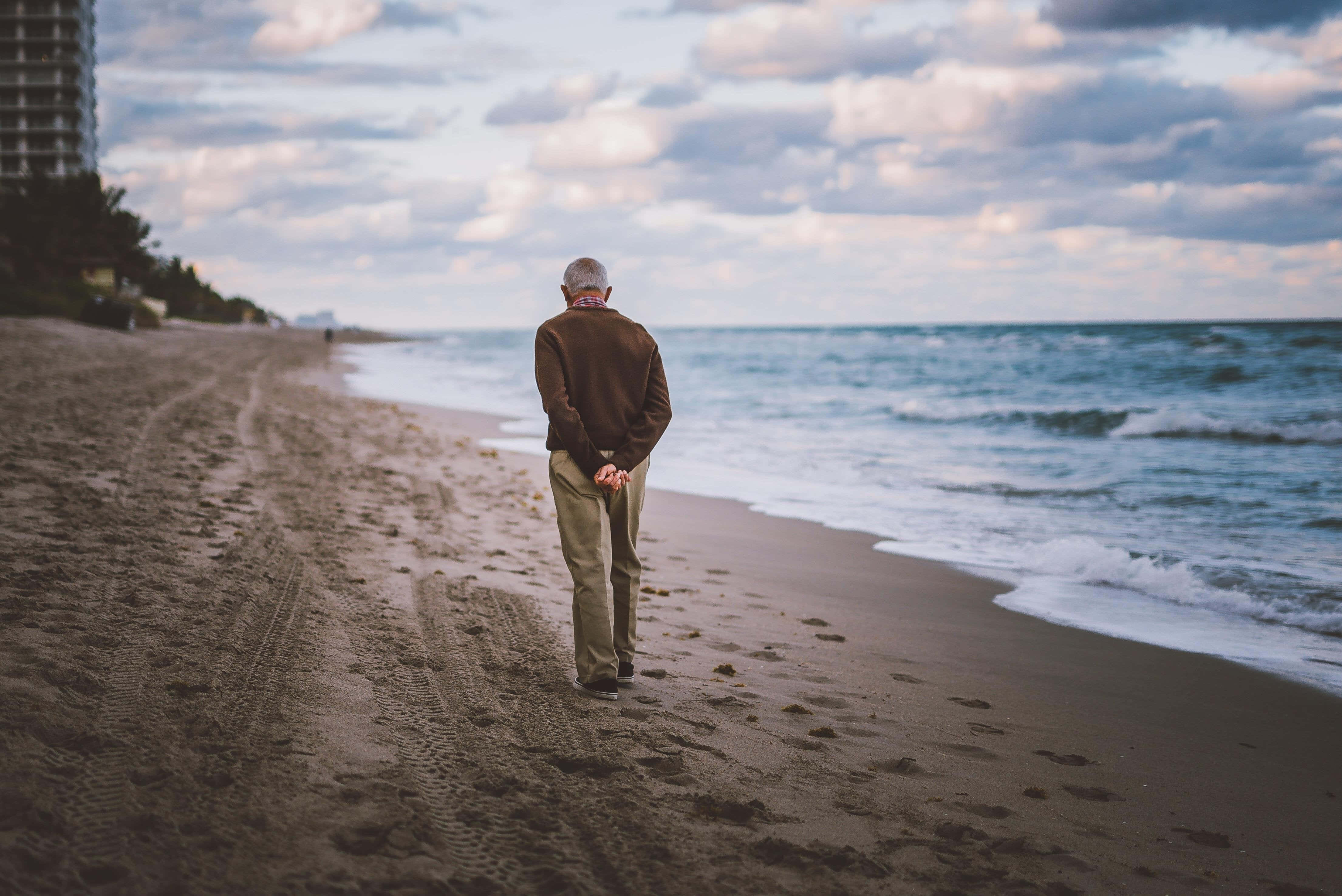 Beach Walk, sandy beach, dusk, 4K Desktop Wallpaper