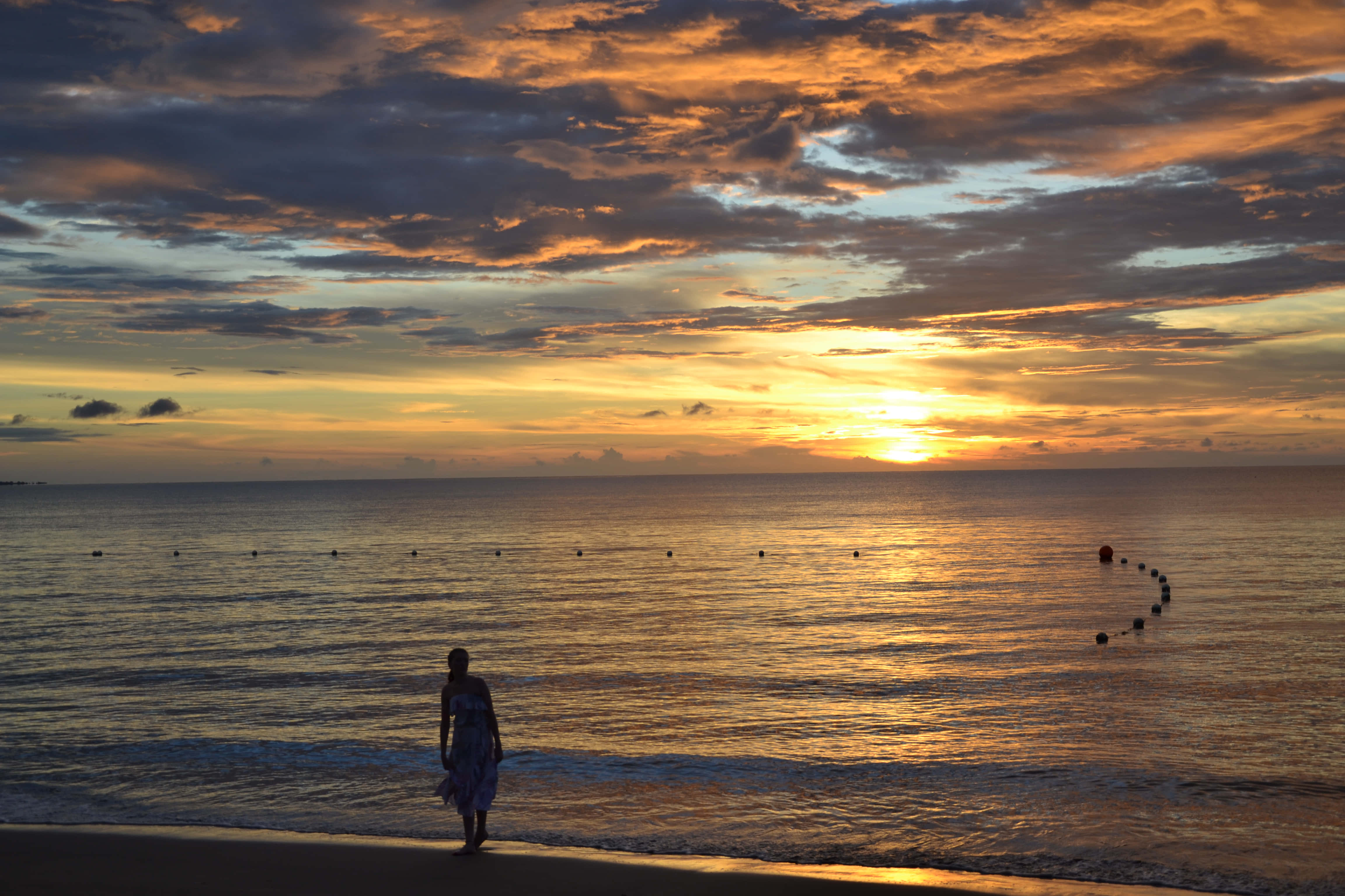 Beach Walk, sunset, golden light, 4K Desktop Wallpaper